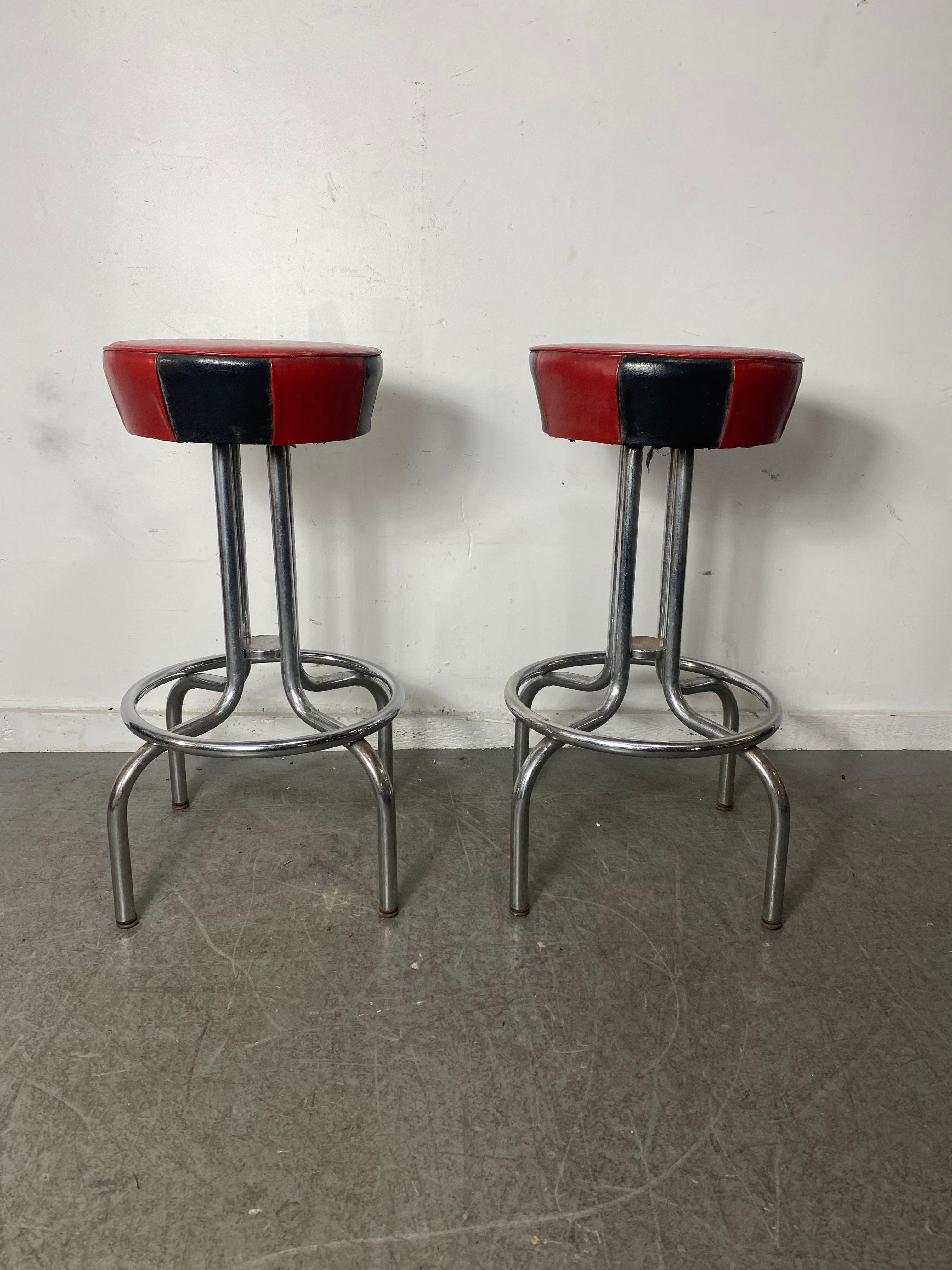 Mid-20th Century Classic Chrome Art Deco Swivel Bar / Counter Stools by Meyer Smith.. For Sale