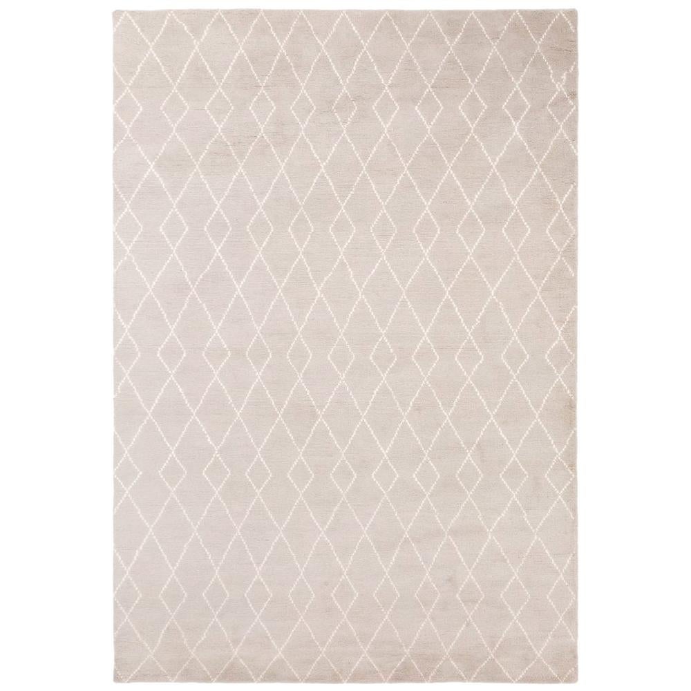 Classic Clean Lines Customizable Trace Weave Rug in Dove Large