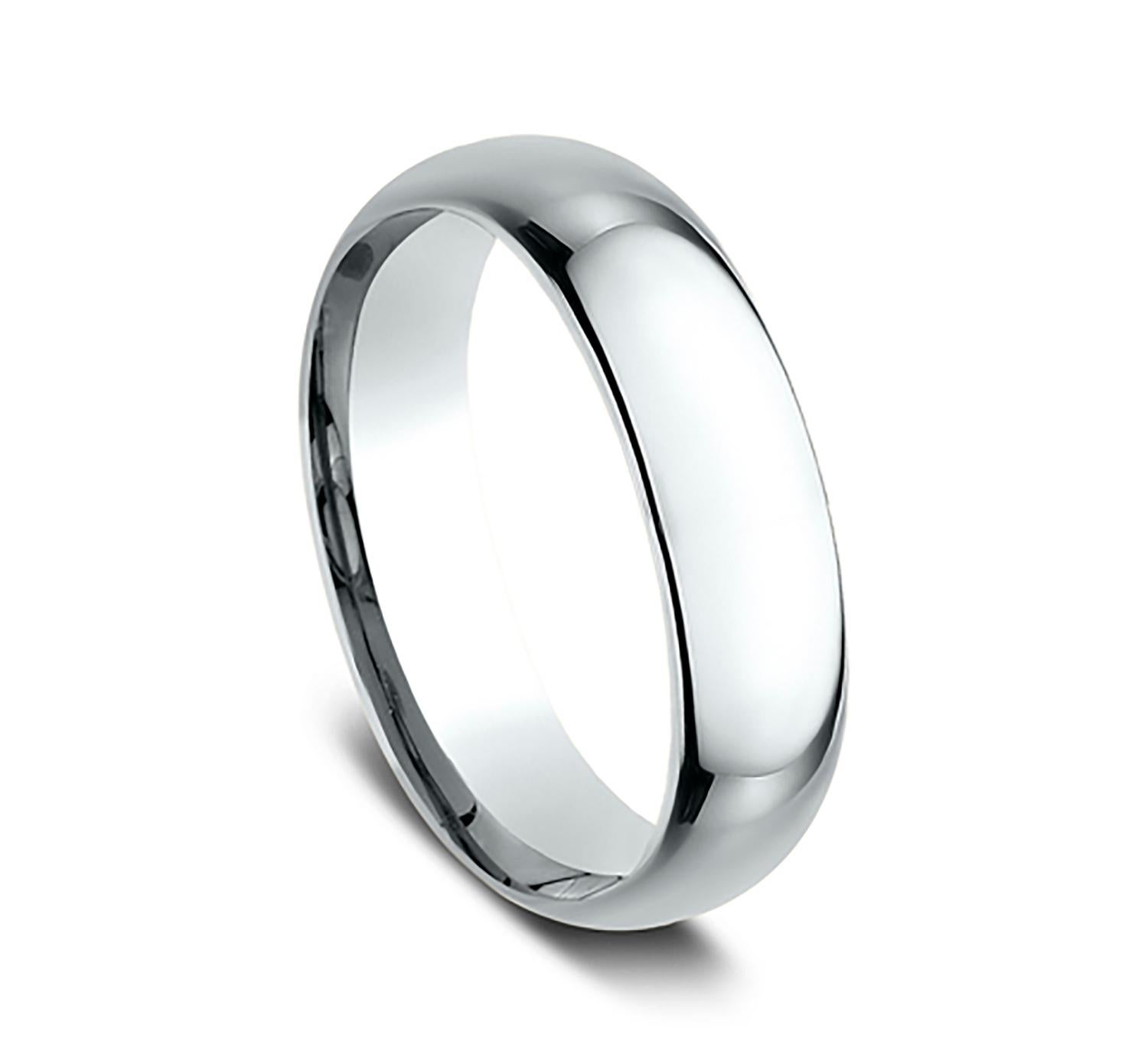 Contemporary Benchmark Classic Comfort Fit Wedding Band in Platinum, Width 6mm For Sale