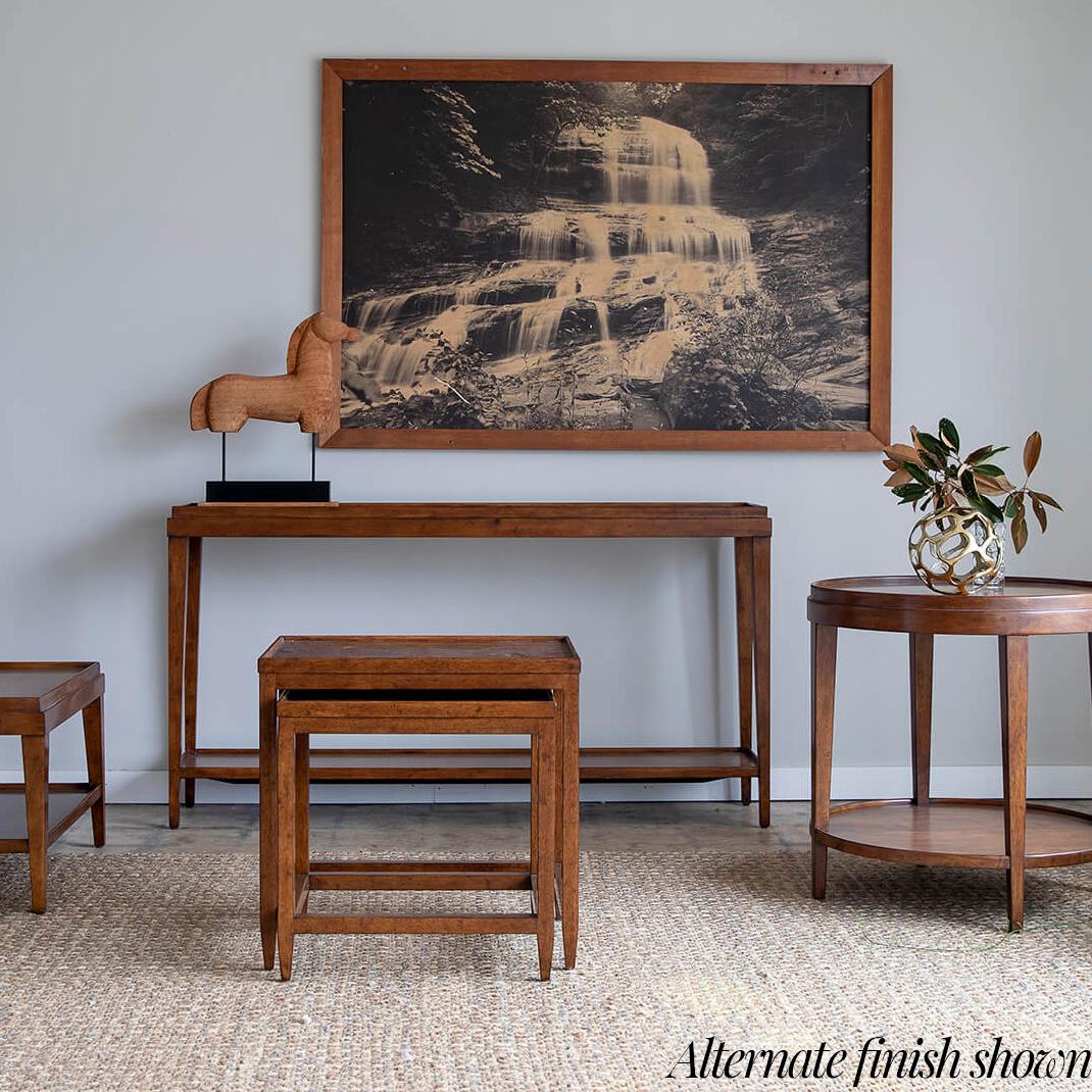Classic Konsolentisch - Landhausstil im Zustand „Neu“ im Angebot in Westwood, NJ