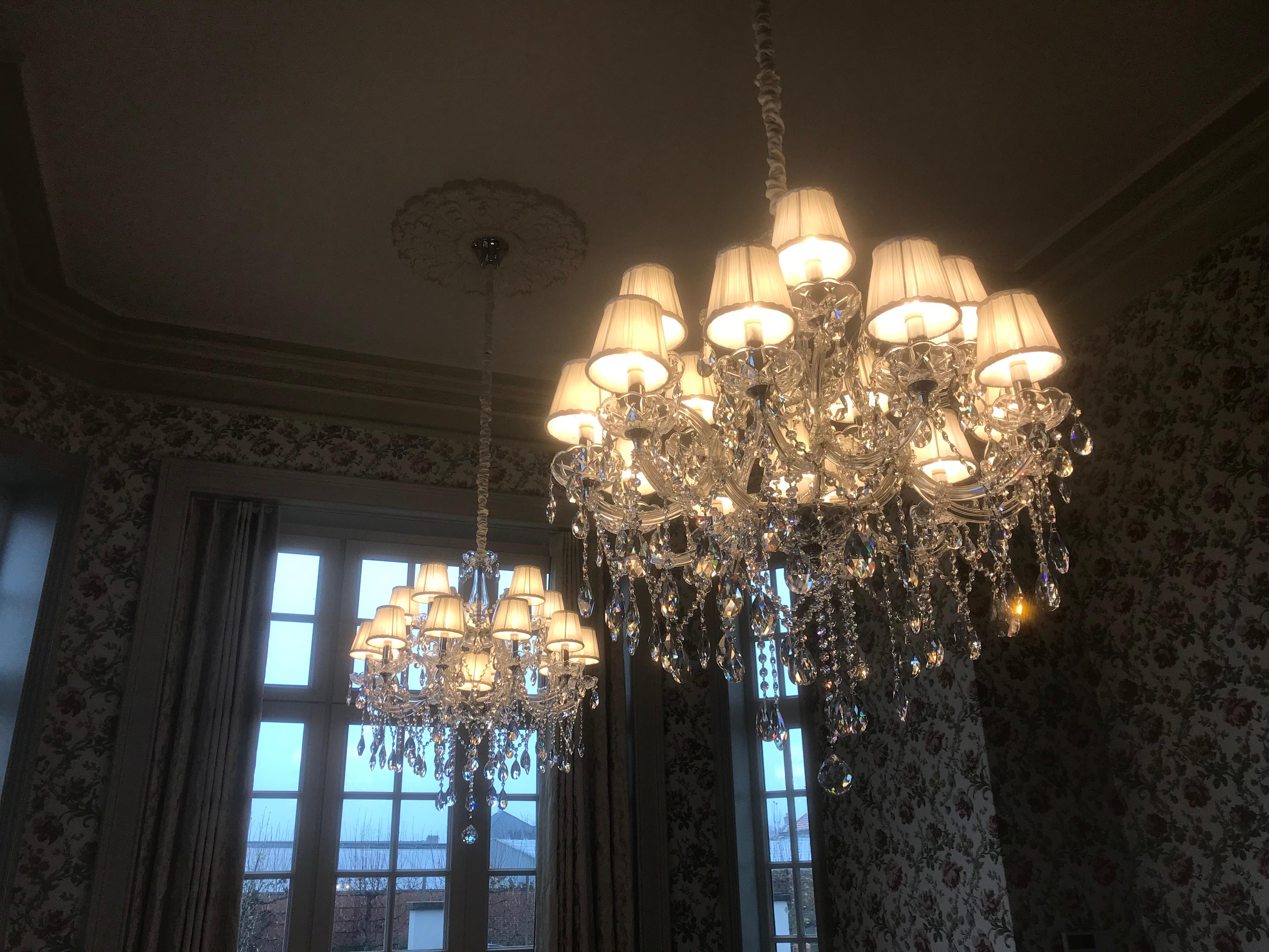 Contemporary Classic Crystal Chandelier 