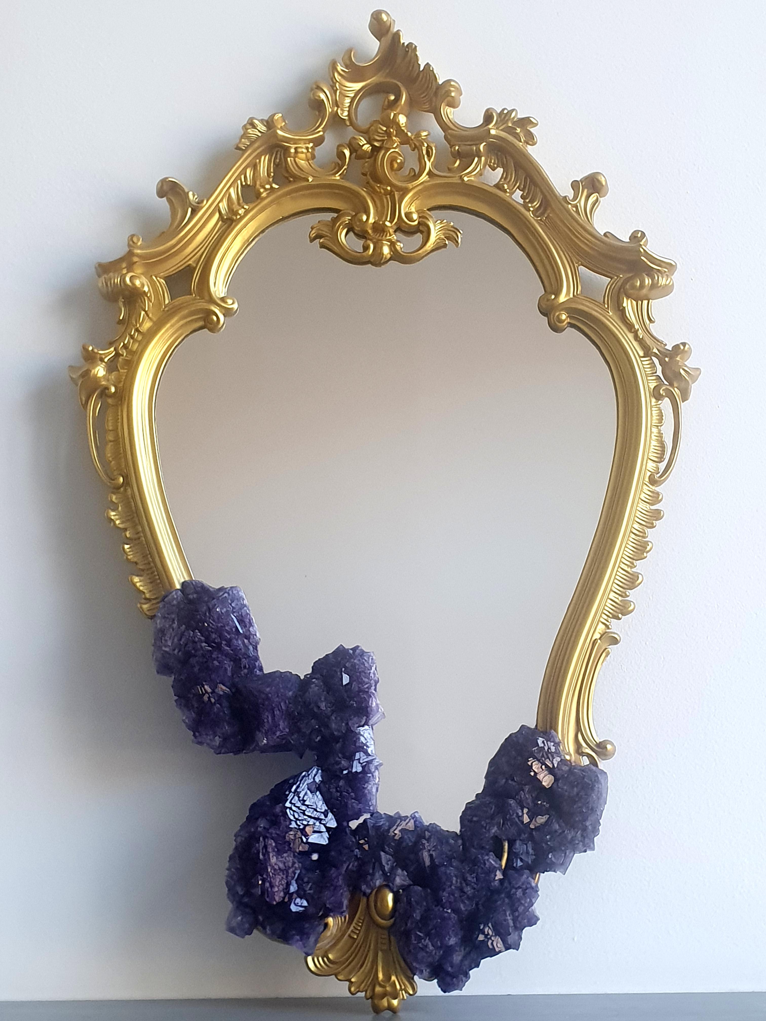 Classic Crystallized mirror by Mark Sturkenboom
Dimensions : L 90 x W 52cm
Materials: Metal and natural crystals

Mark Sturkenboom (Driebergen, 1983) is an artist that graduated with honors in 2012 at Artez Academy for the Arts in