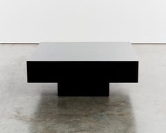 Classic curved pedestal coffee table in black Italian lacquer