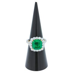 Classic Cushion Cut Green Emerald 14k White Yellow Gold Ring with Diamond Halo