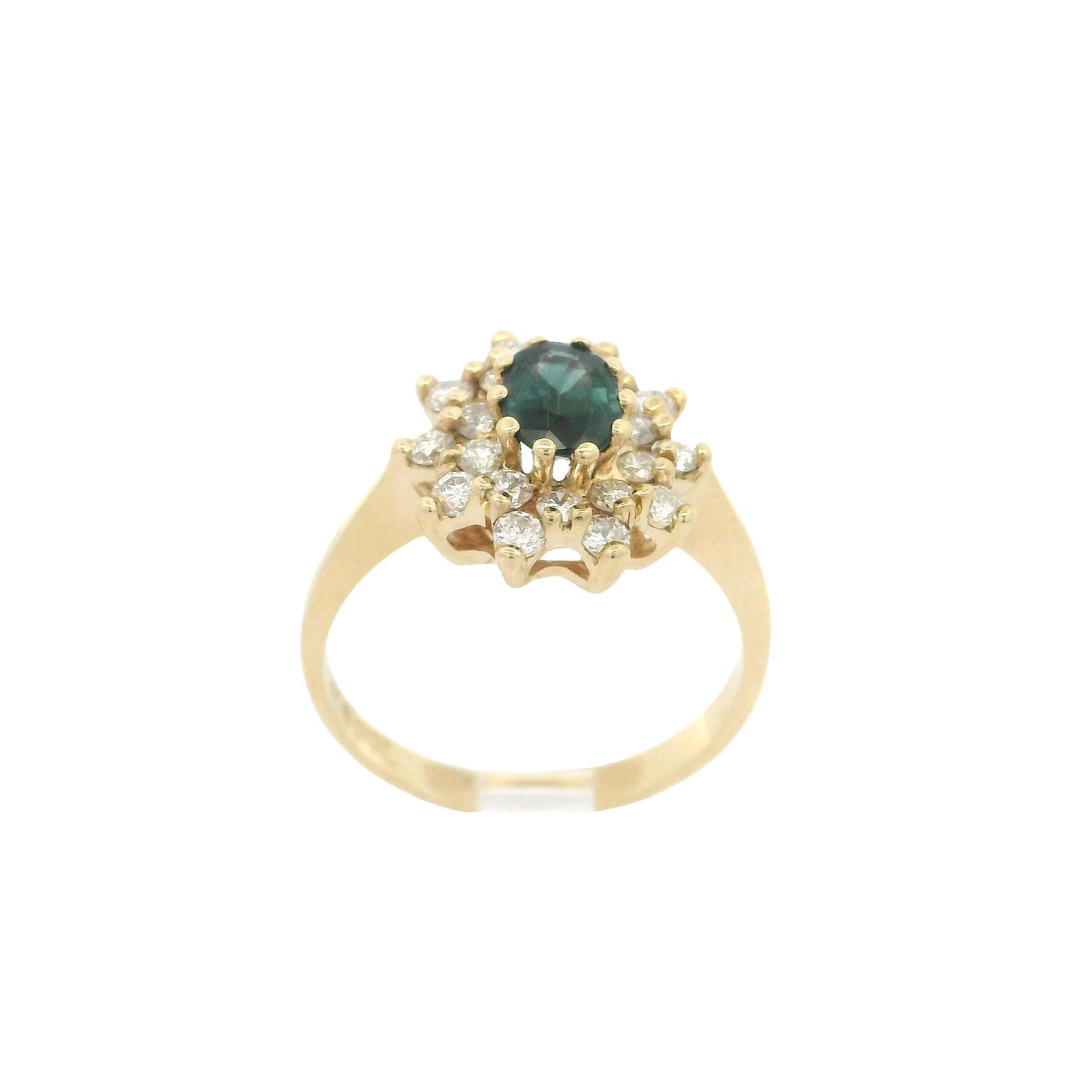 Classic Cute 14k Gelbgold 1,25ctw Saphir & Halo Diamond Cluster Petite Ring im Angebot 1