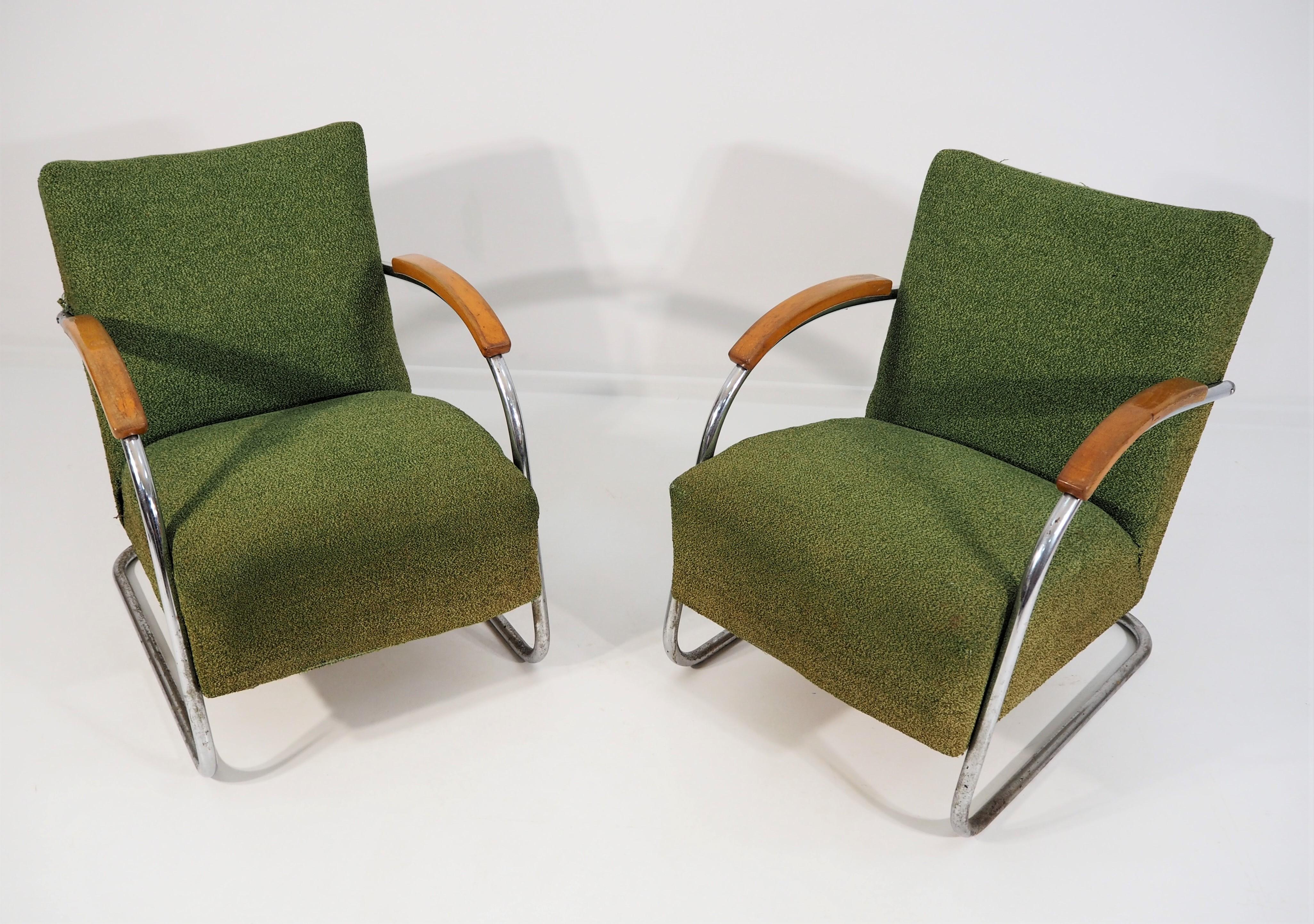Classic Czech chrome chairs from Mücke Melder, 1940s, set of 2. Original condition. Dimensions: Height 75 cm, width 58 cm, depth 80 cm.
