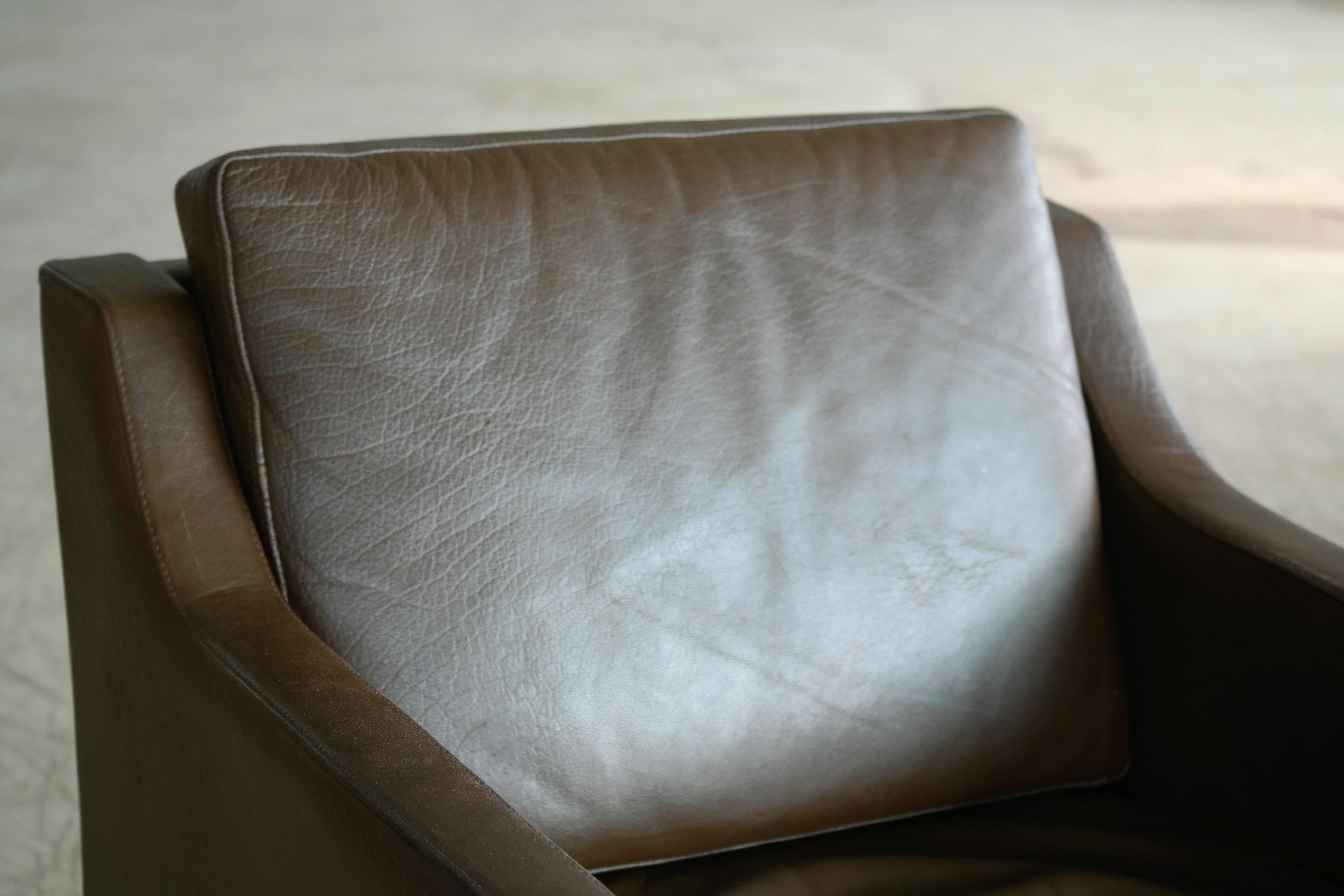 Classic Danish Borge Mogensen Style Easy Chair in Espresso Buffalo Leather 1