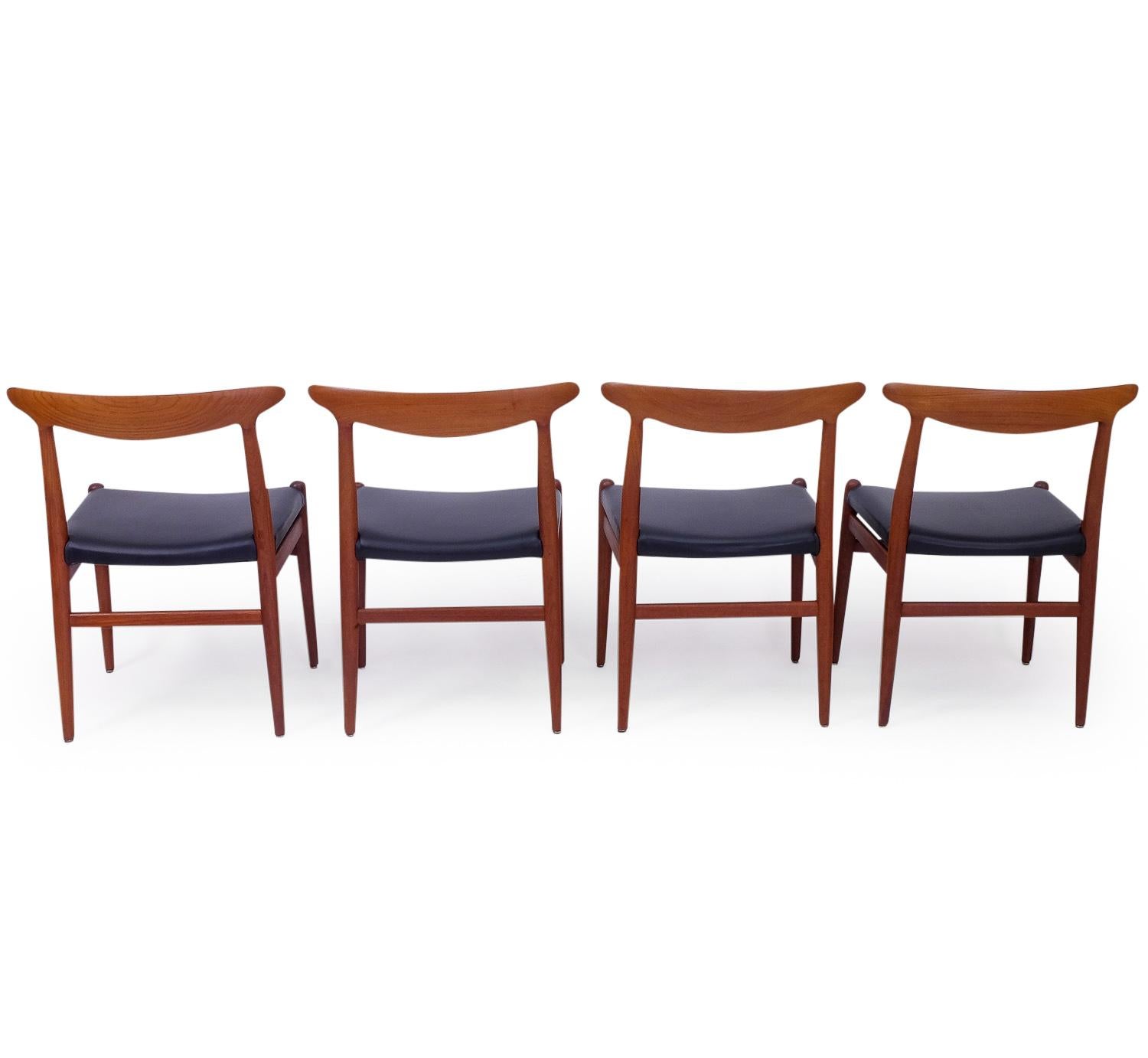 Classic Danish Design Hans Wegner W2 Chairs in Teak, Set of 4 1