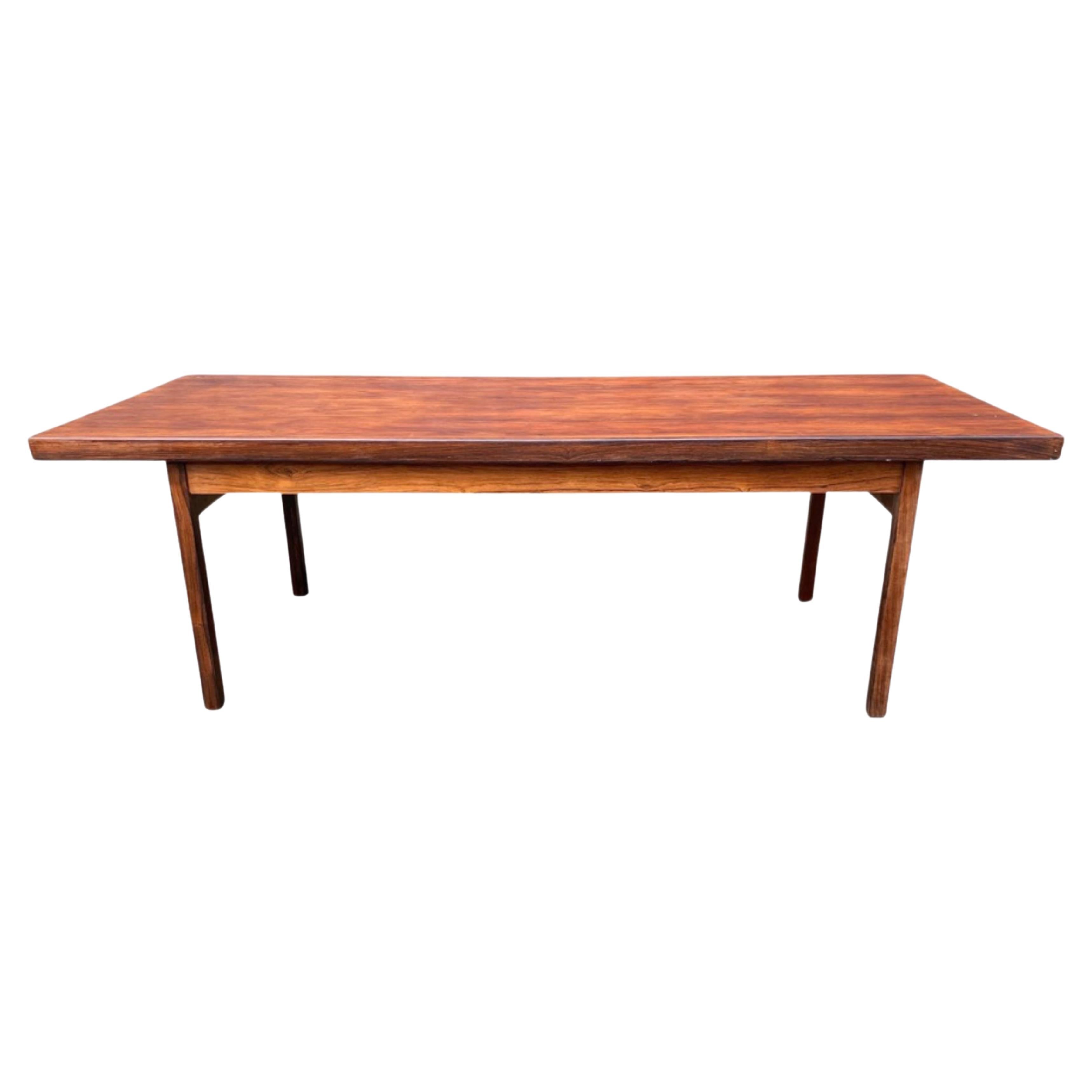 Very elegant coffee table in 
