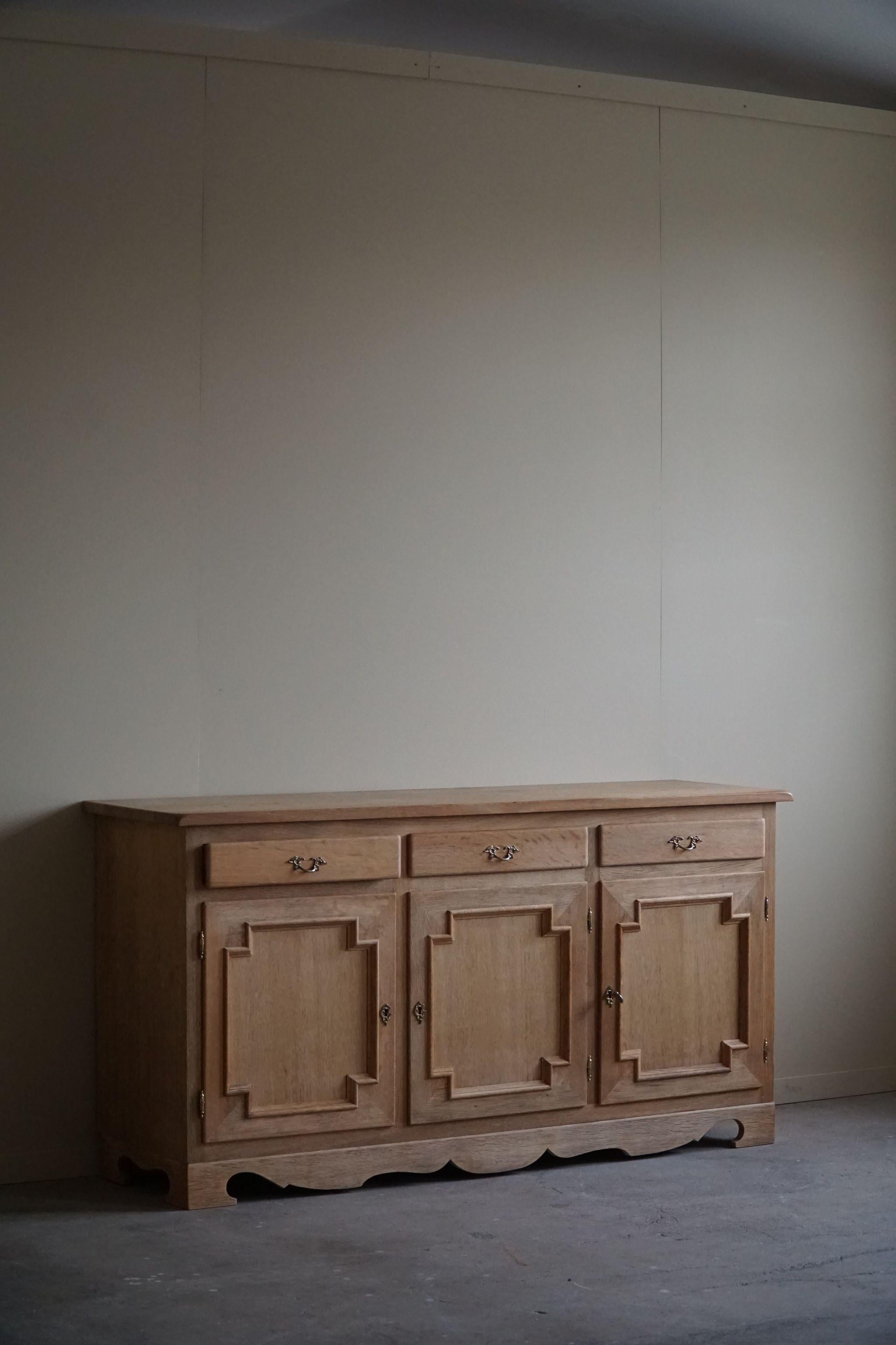 Brutalist Classic Danish Mid Century Modern Buffet Cabinet / Sideboard, Made in Oak, 1960s For Sale