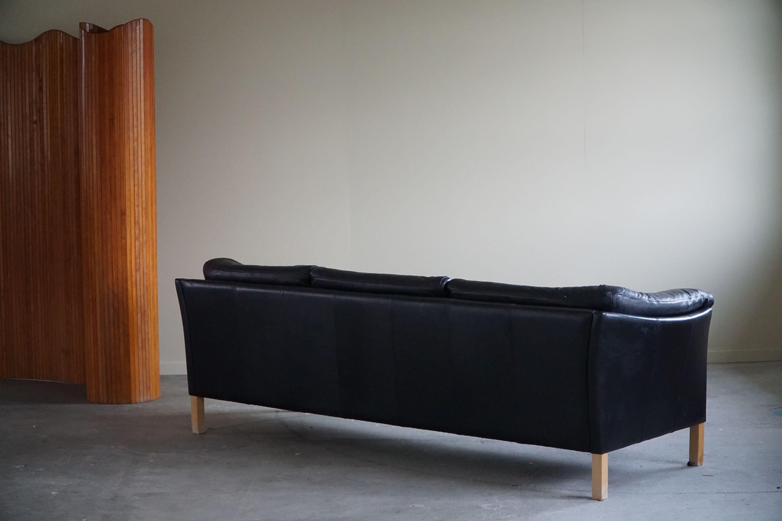 Classic Danish Mid Century Three Seater Sofa in Black Leather, Made in 1970s In Good Condition In Odense, DK
