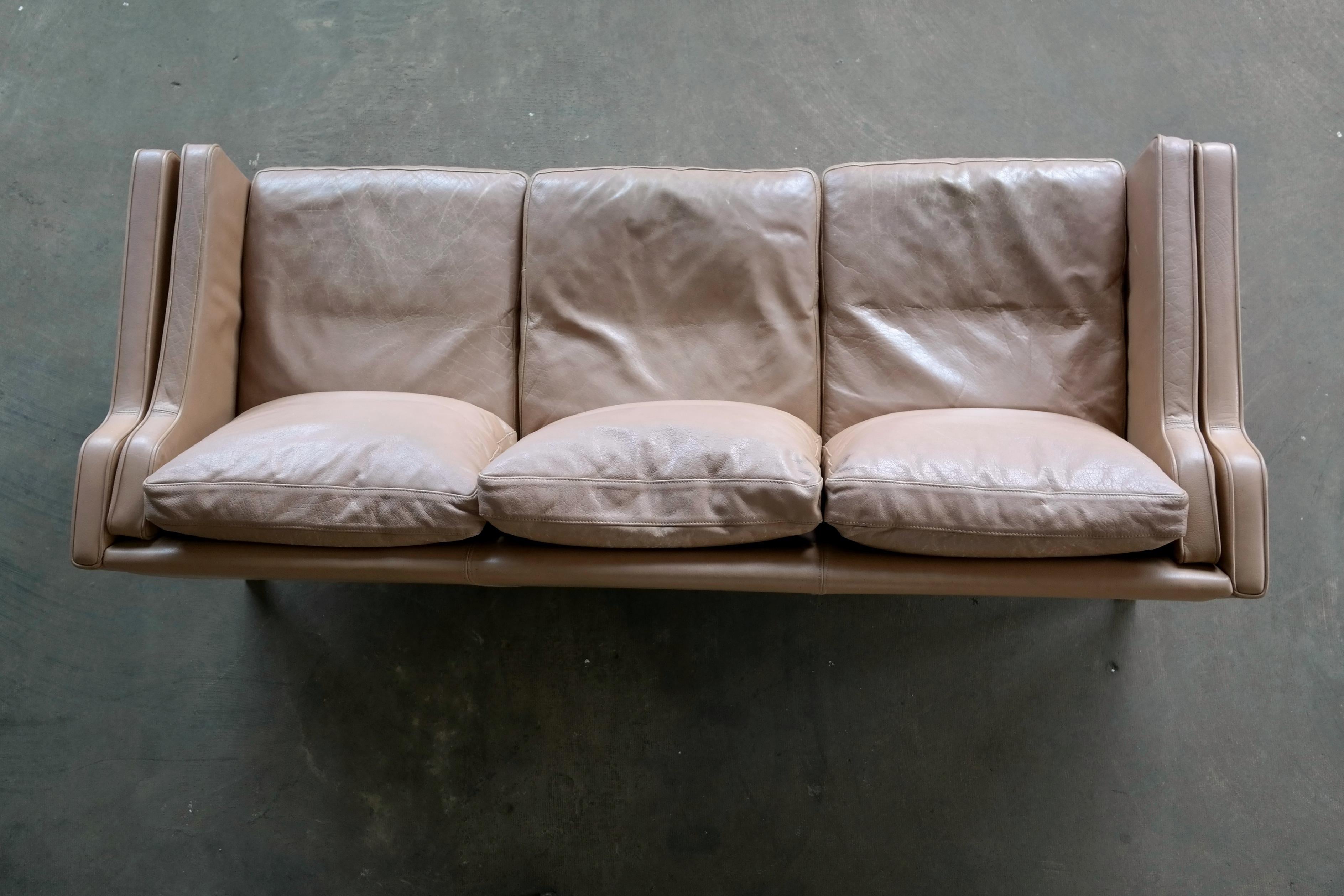 Classic Danish Midcentury Sofa in Tan Leather in the Style of Børge Mogensen 5