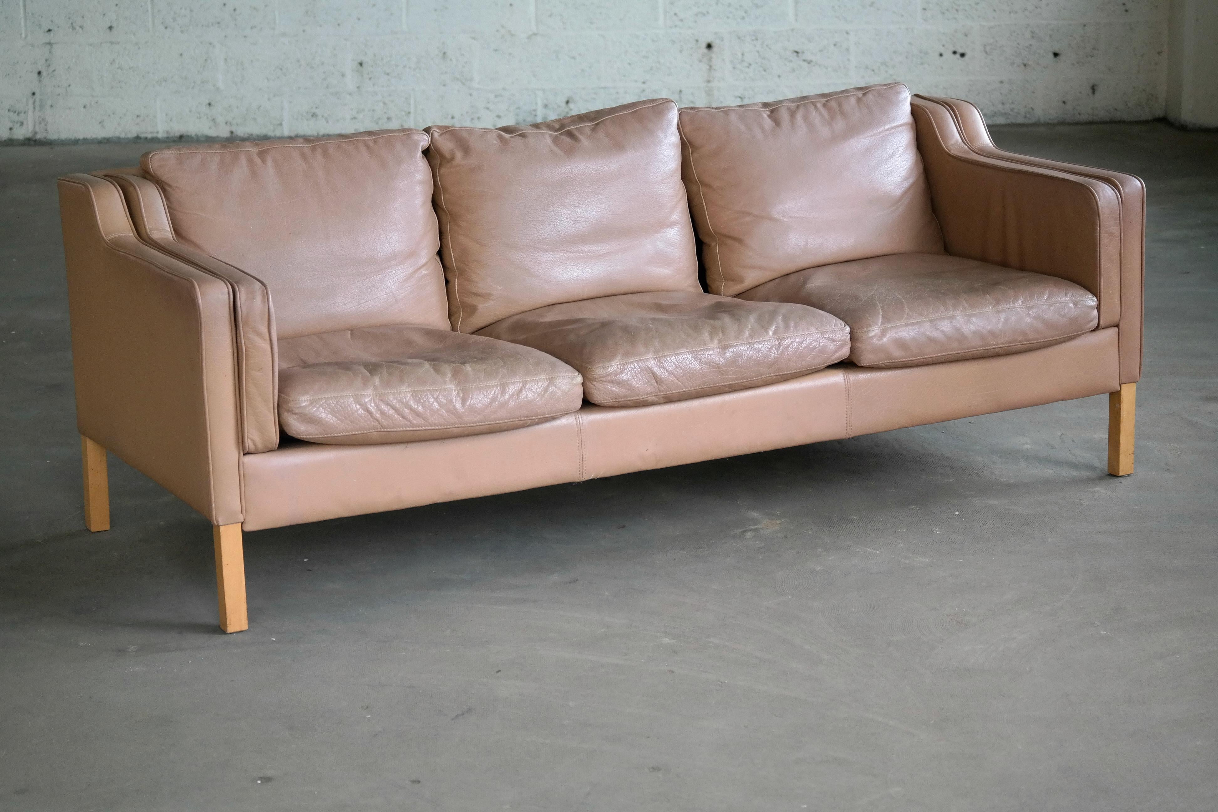 Classic Danish Midcentury Sofa in Tan Leather in the Style of Børge Mogensen 6