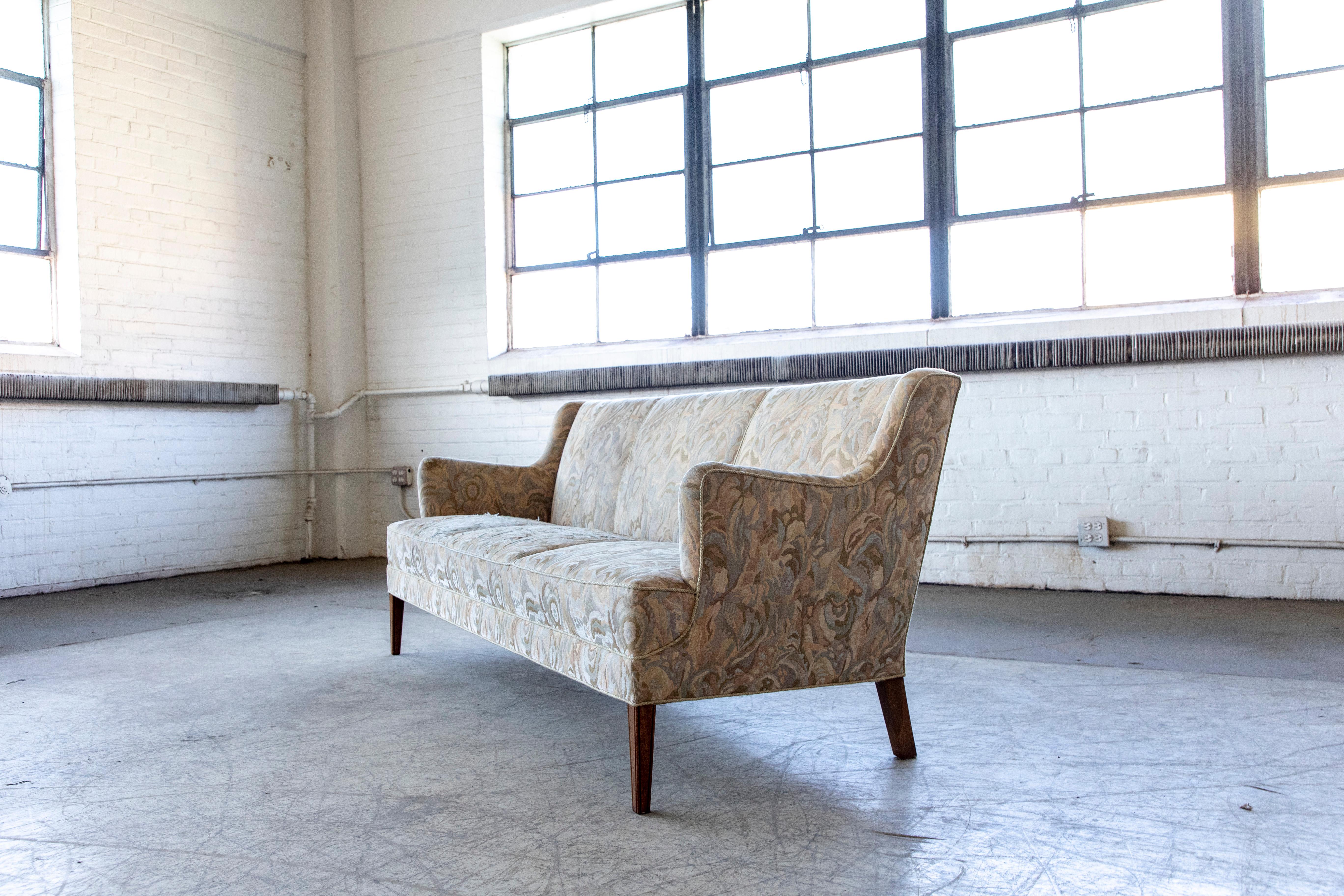 Classic Danish Midcentury Three-seat Sofa by Frits Henningsen 1950's For Sale 1
