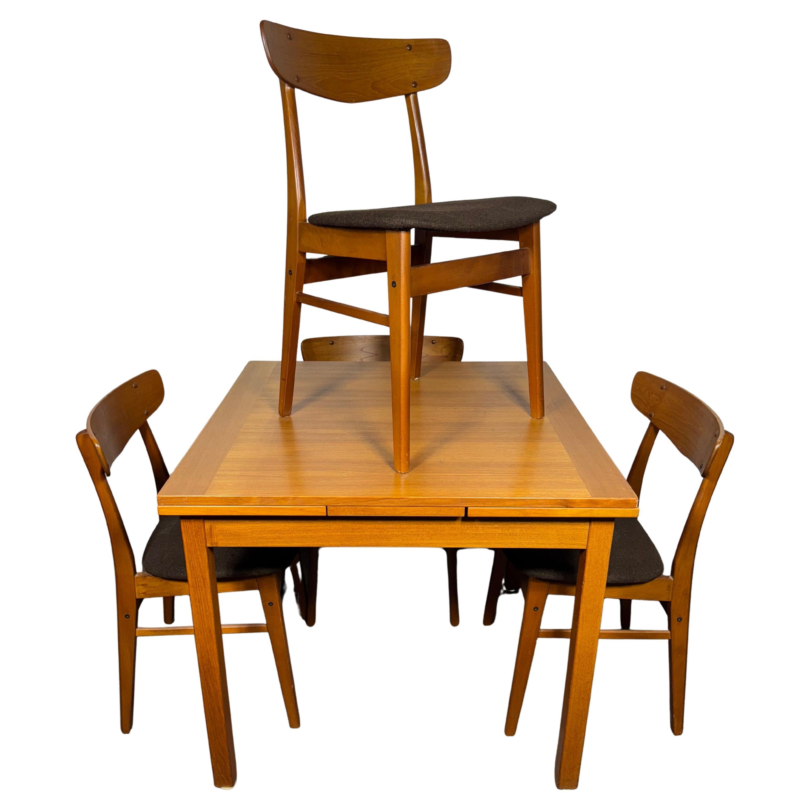 Set da salotto classico danese moderno / estensione di Erik Buch per Findahl's Mobler