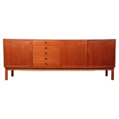 Classic Danish Modern Teak Credenza von Sven Engstrom / Skaraborgs Mobelindust
