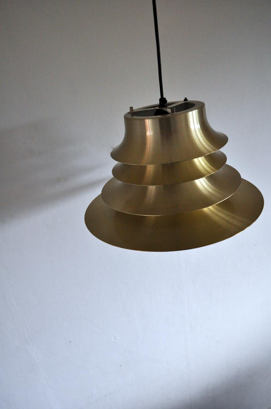 Classic Danish Multilayered Pendant Light in Brass For Sale 8