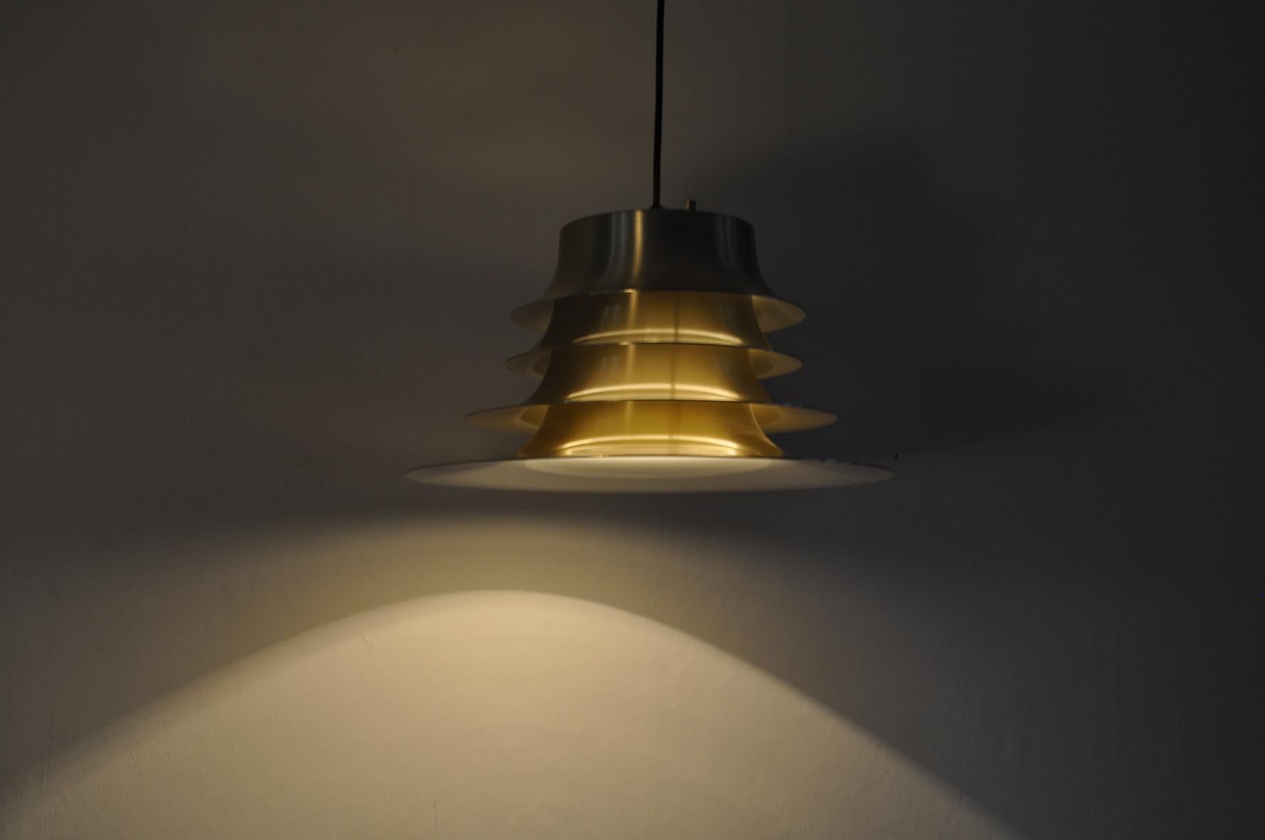Classic Danish Multilayered Pendant Light in Brass For Sale 2