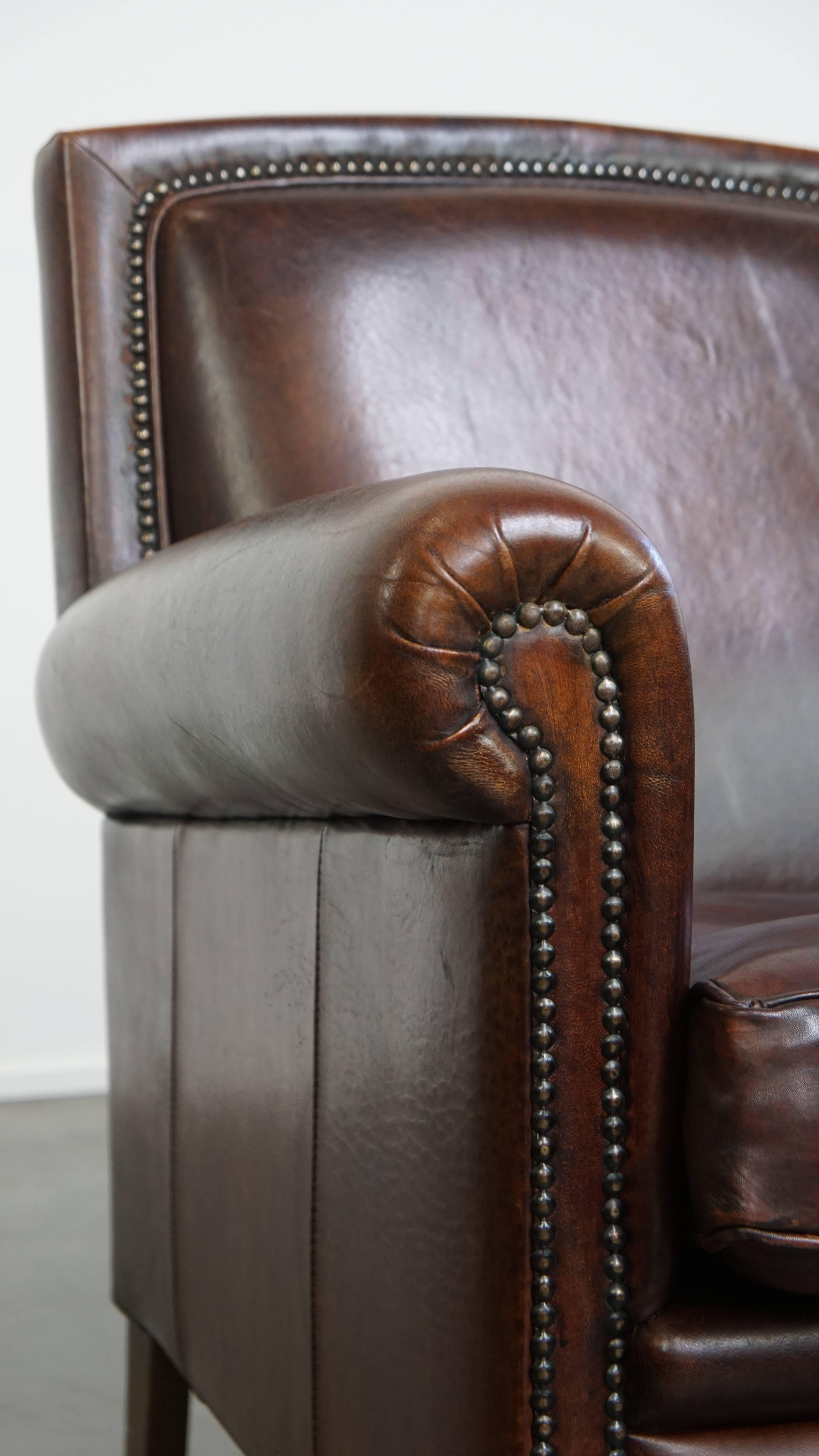 Classic Dark Brown Sheepskin Leather Design Armchair For Sale 4