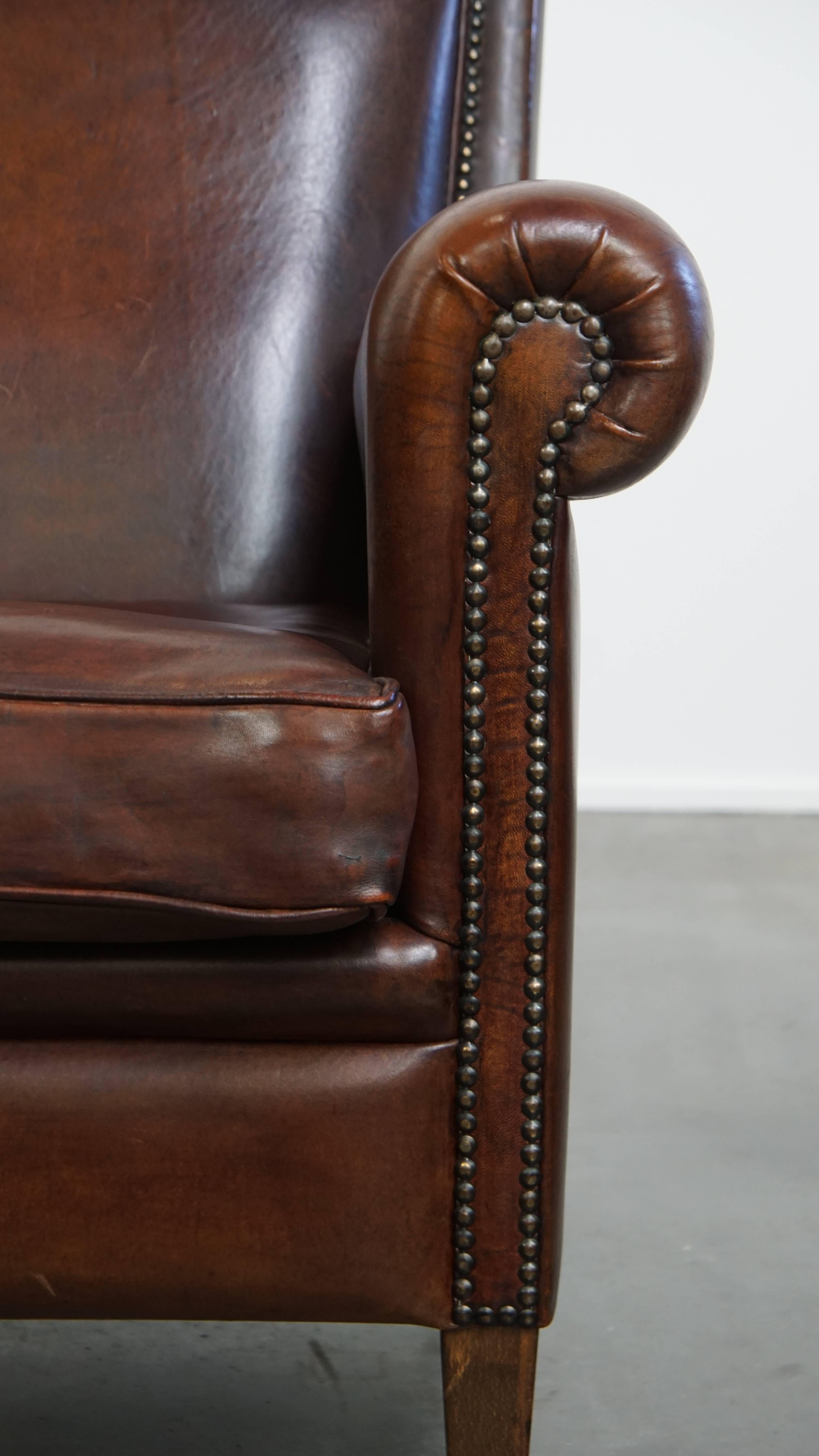 Classic Dark Brown Sheepskin Leather Design Armchair For Sale 3