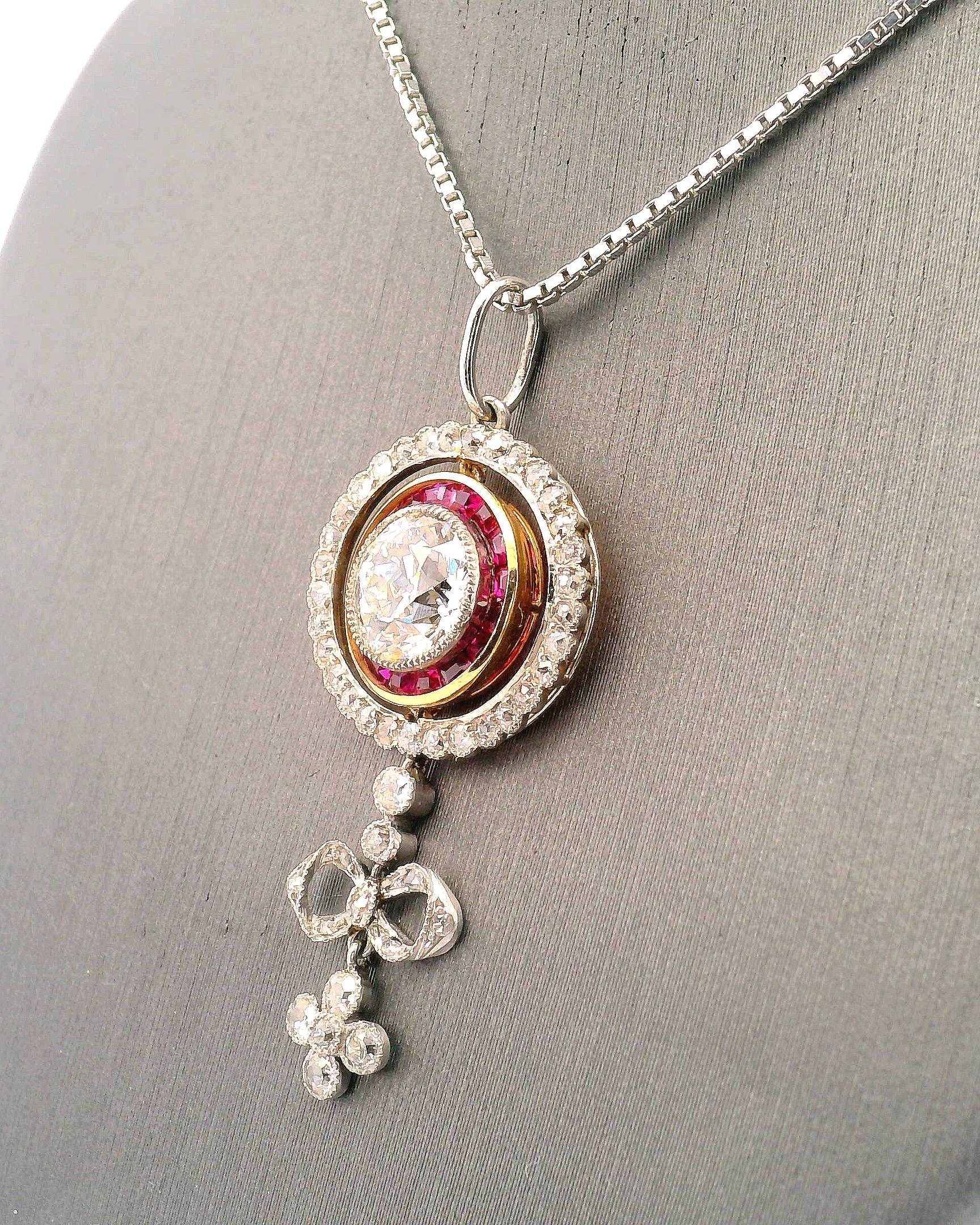 Ciondolo classico Deco con diamanti e rubini in vendita 7