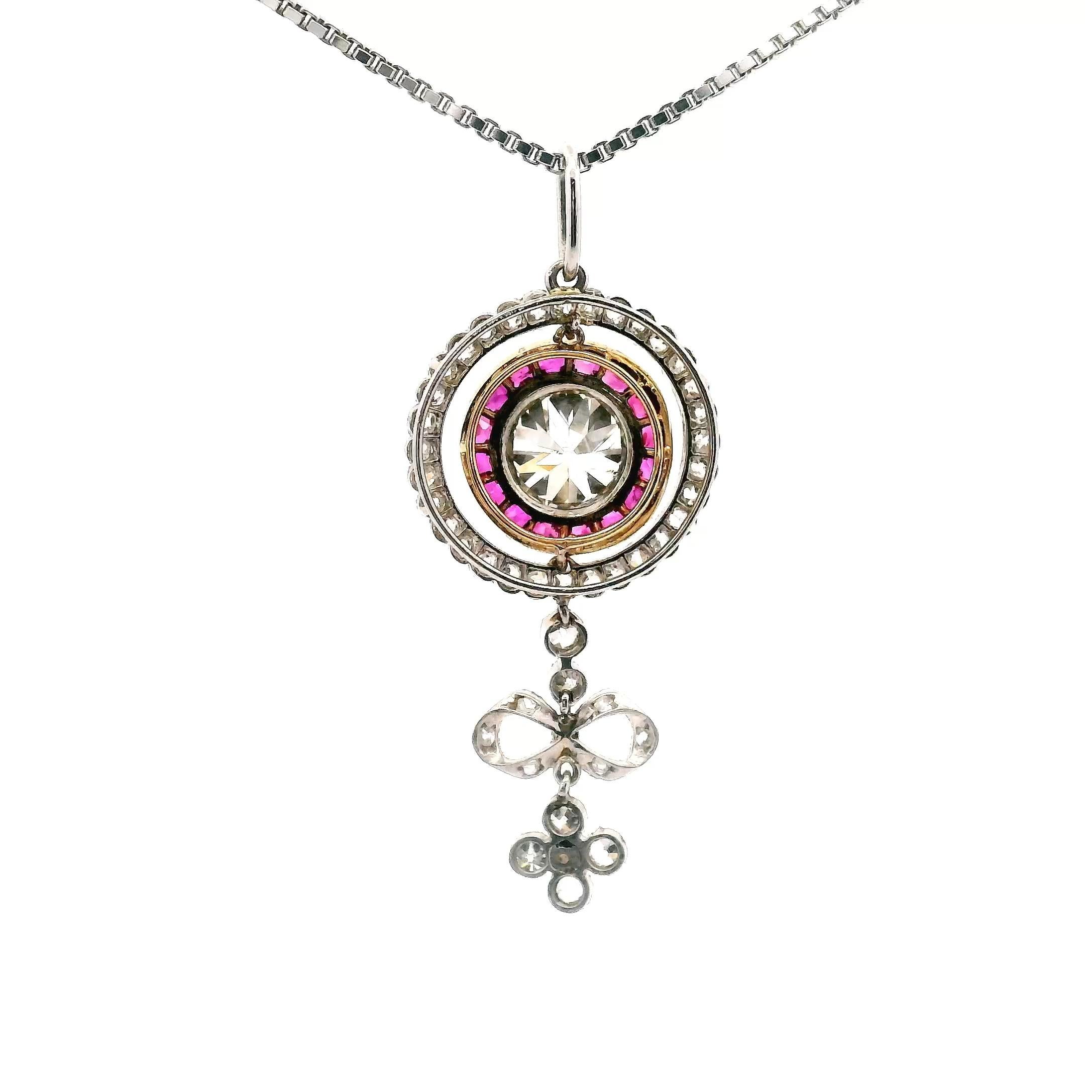 Ciondolo classico Deco con diamanti e rubini in vendita 3