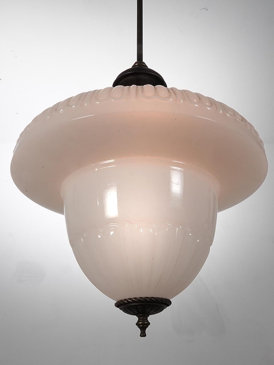 Klassische dekorative Eichel-Anhänger - passendes Paar im Zustand „Gut“ im Angebot in Peekskill, NY