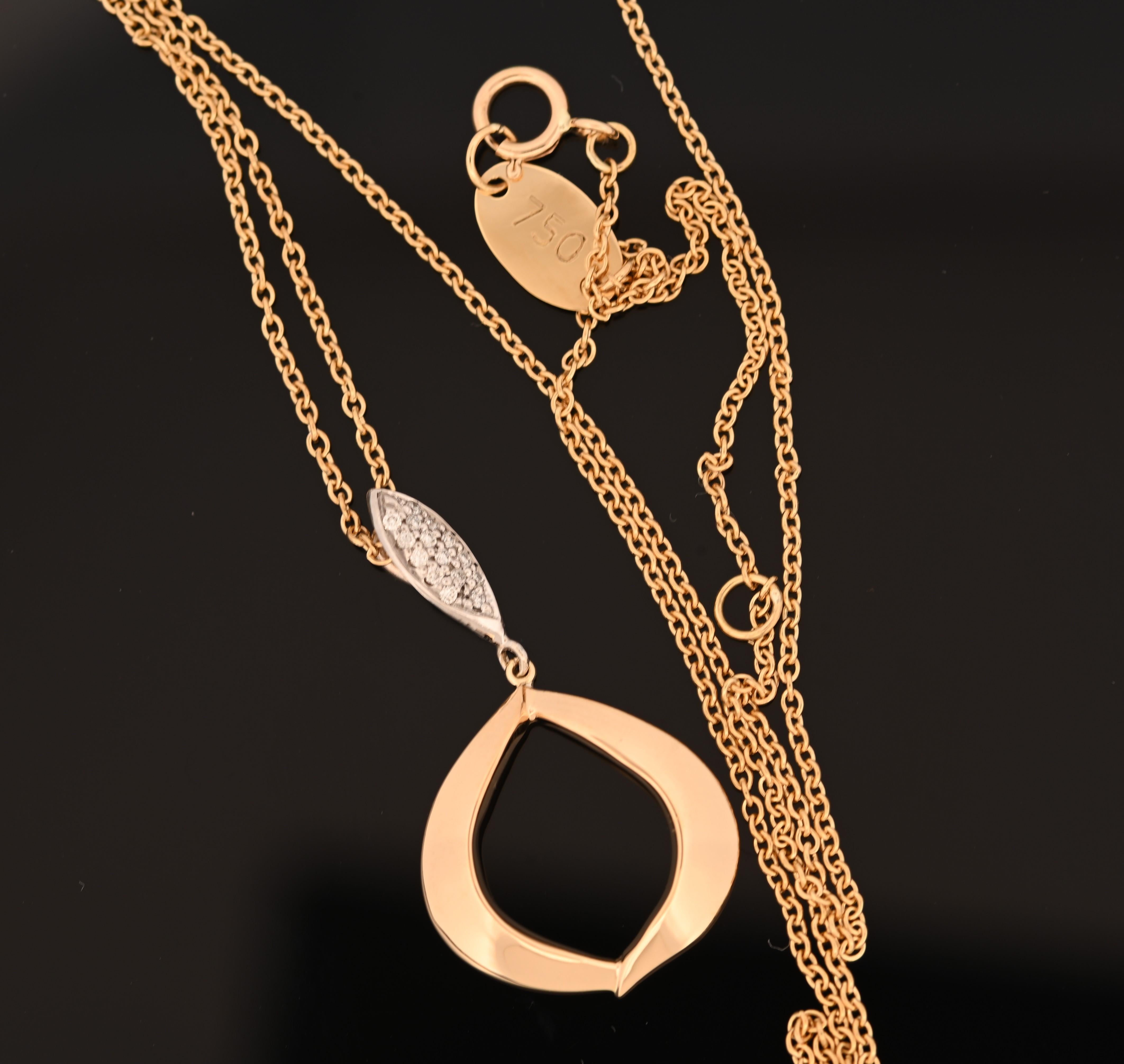 Taglio rotondo Ciondolo Soleil East 18K dal design classico con diamanti in vendita