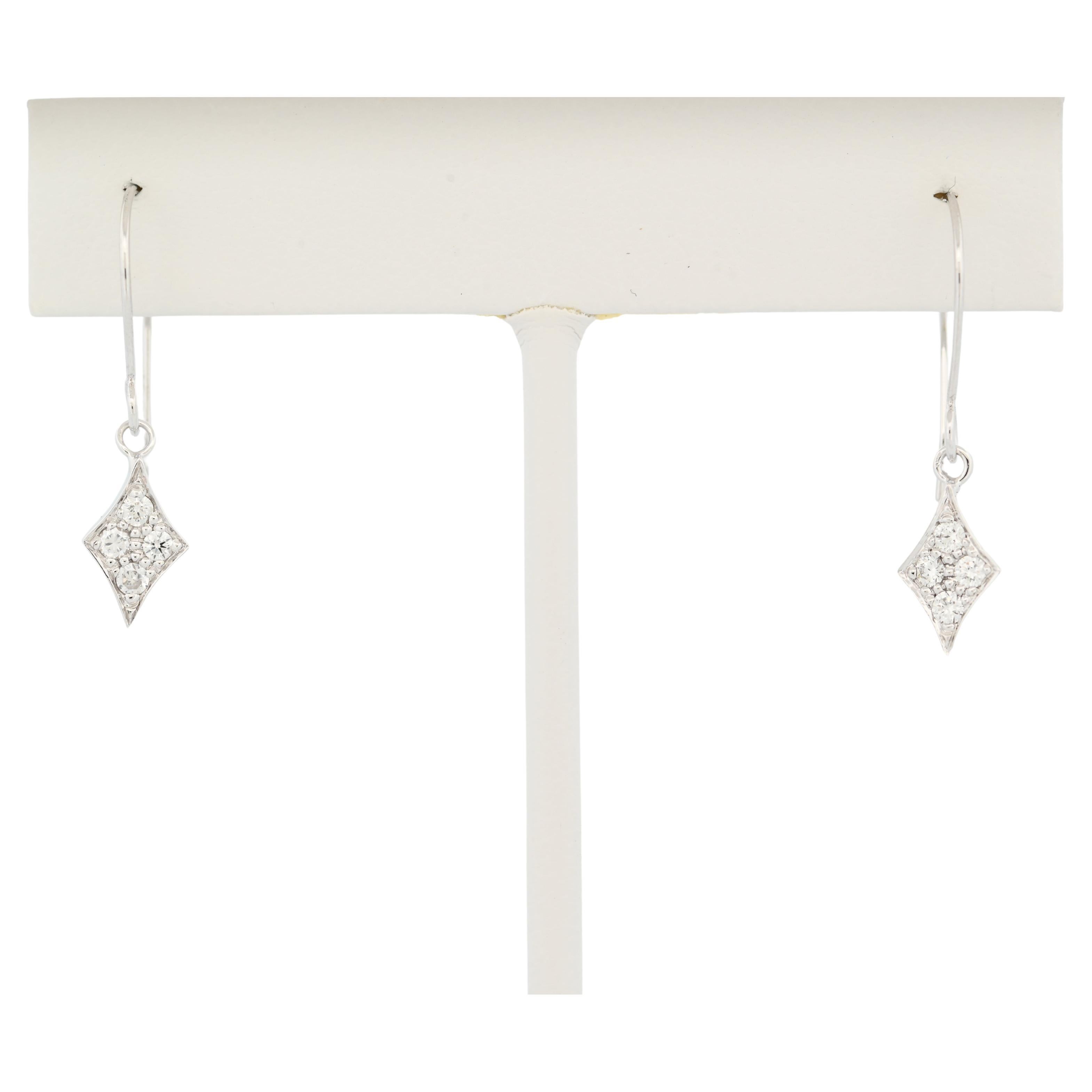 Classic Design 18K White Gold Diamond Shape Earrings with Diamonds