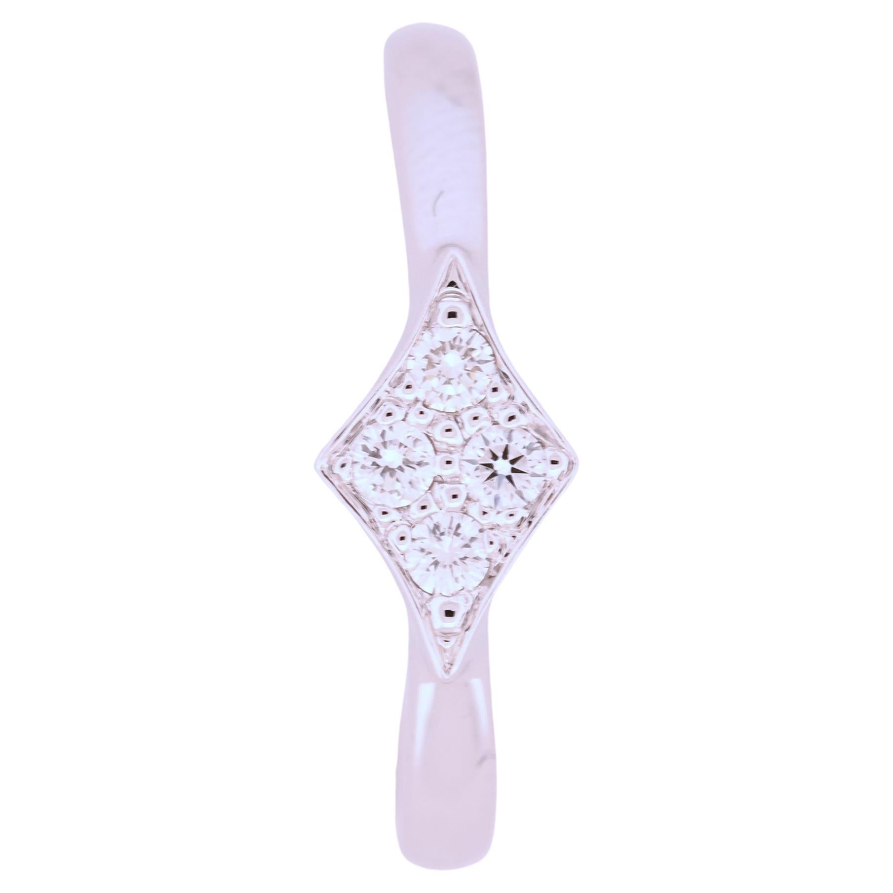 Classic Design 18K White Gold Diamond Shape Ring with Diamonds