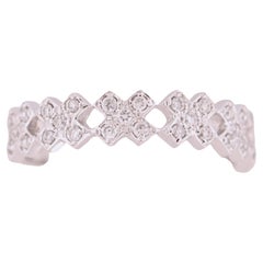 Classic Design 18K White Gold Lattice Ring with Diamonds