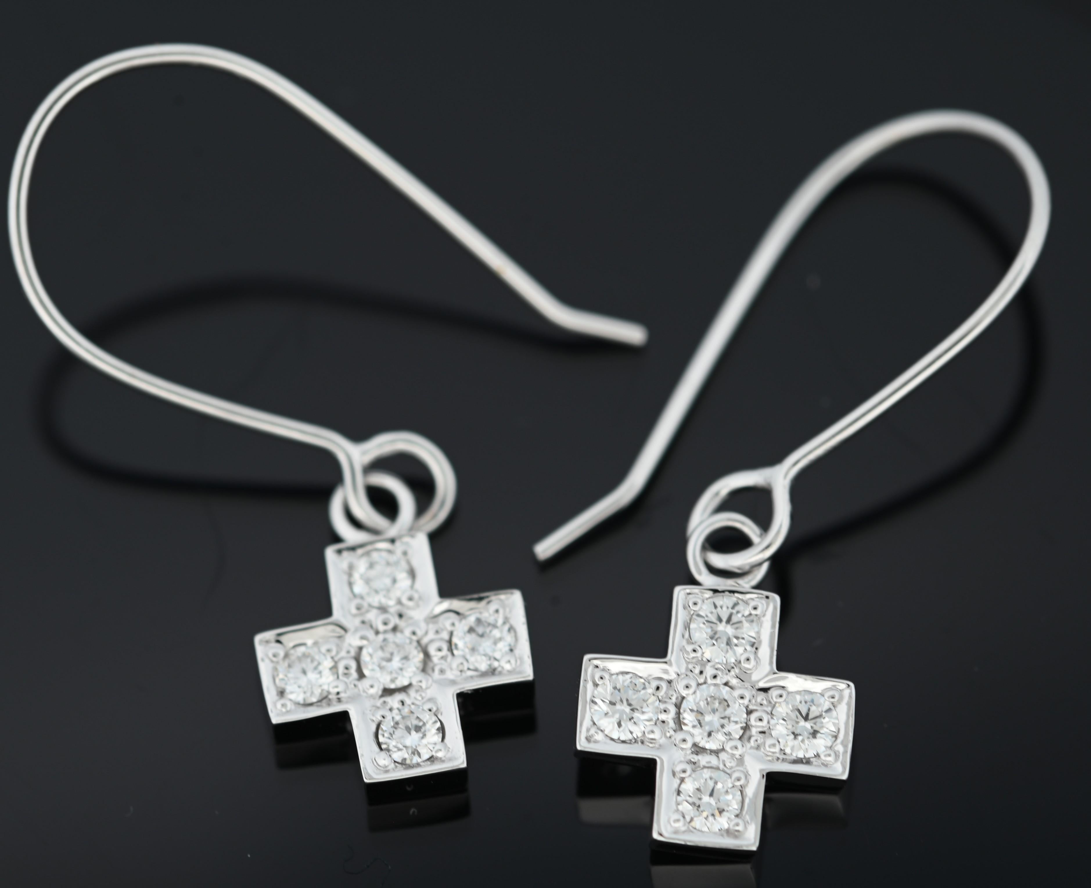 Round Cut Classic Design 18K White Gold Petite Cross Earrings with Diamonds For Sale
