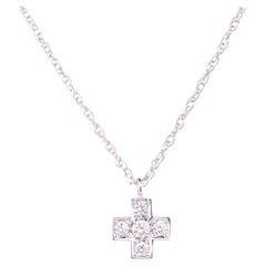 Classic Design/One Collier Petite Croix en or blanc 18K