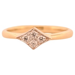 Classic Design 18K Yellow Gold Diamond Shape Ring with Diamonds