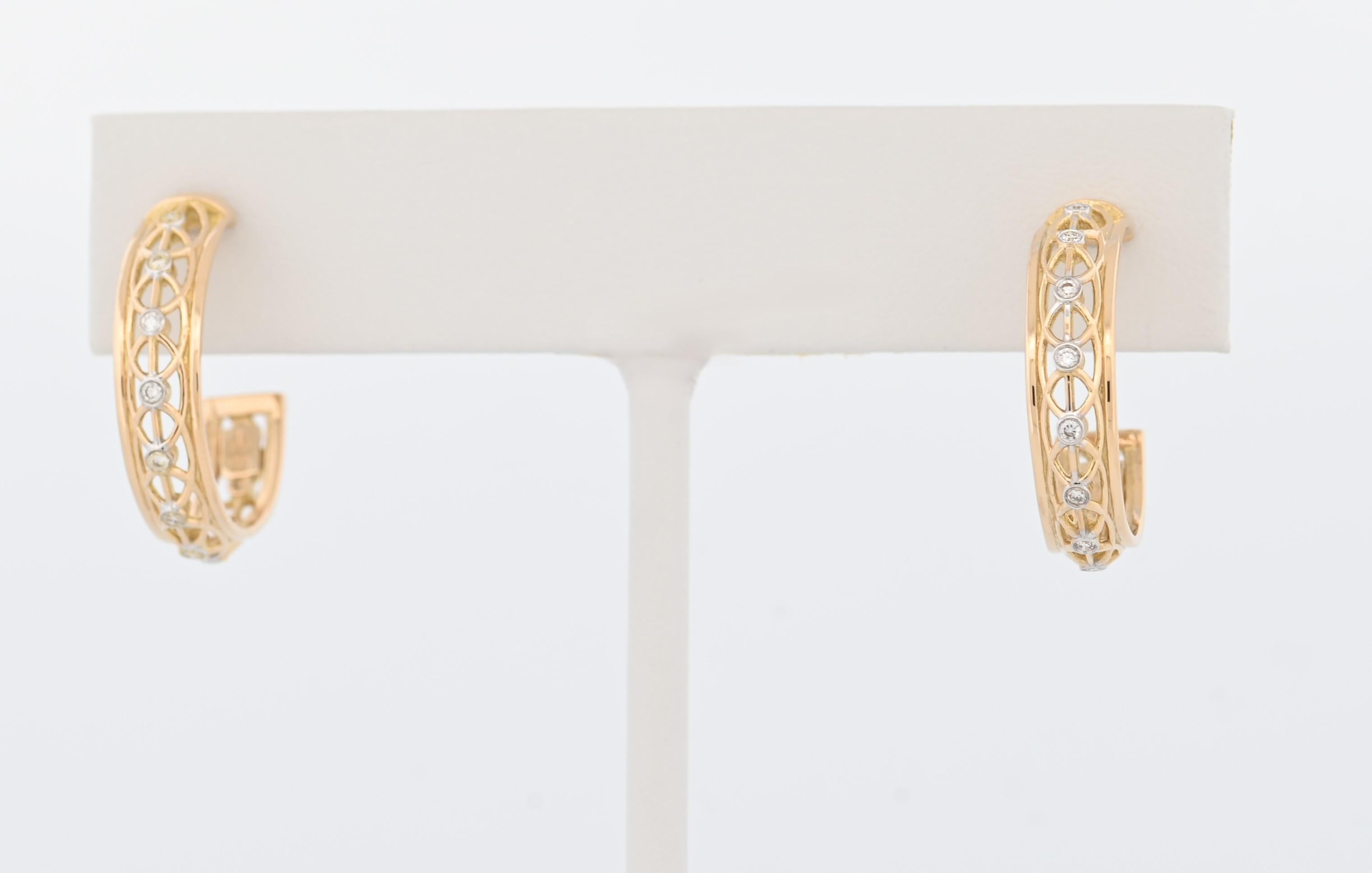 Elevate your style with these stunning 18k yellow gold cuff earrings. Each earring features a sleek, modern design that wraps elegantly around the ear, creating a bold yet sophisticated look. The warm hue of the gold adds a luxurious touch, making