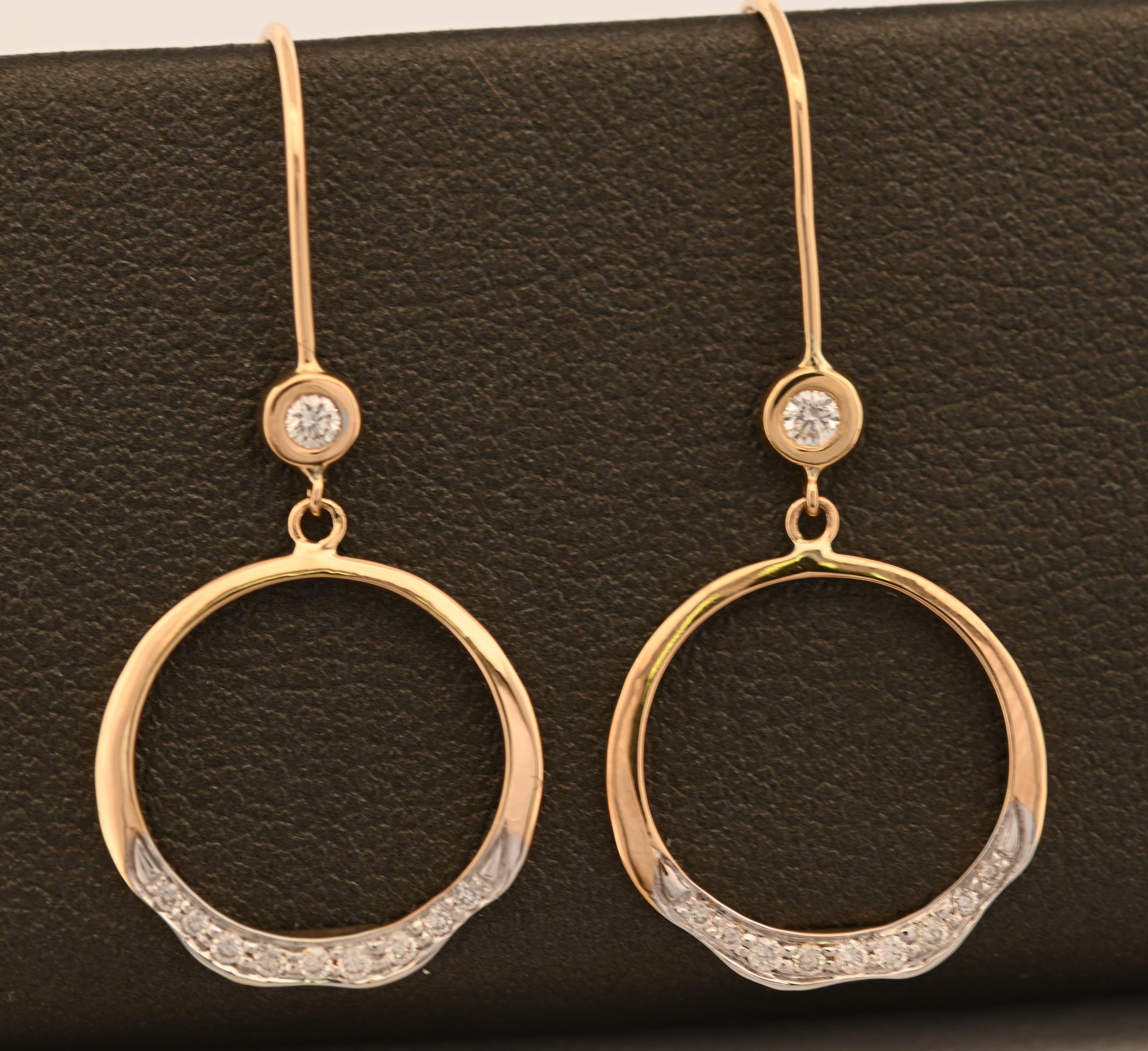 Modern Classic Design 18K Yellow Gold Soleil Earring with Diamonds For Sale