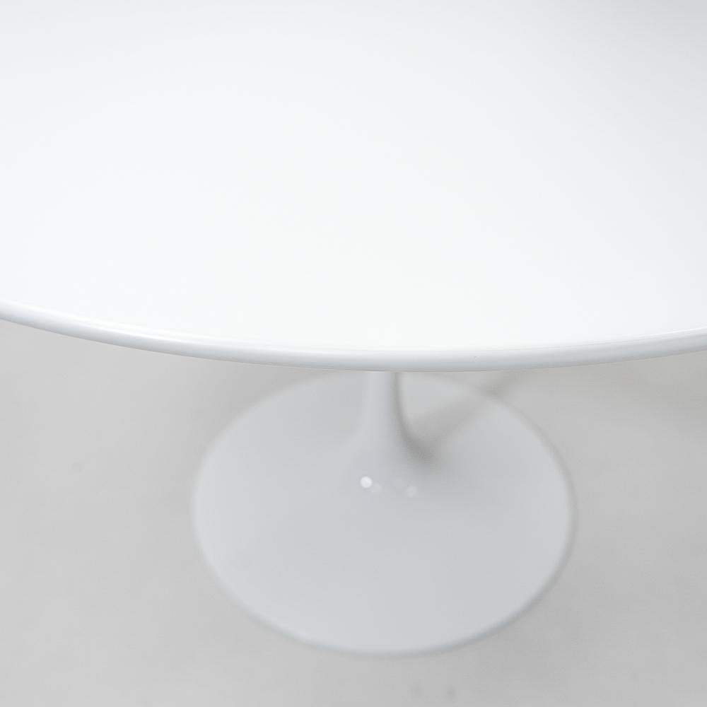 Classic Design Eero Saarinen Round Coffee Table, Knoll International 1