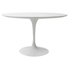 Classic Design Eero Saarinen Round Coffee Table, Knoll International