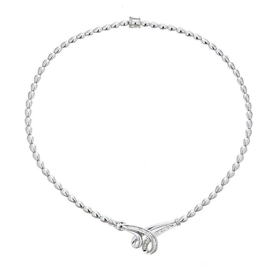 white gold choker necklace with diamond