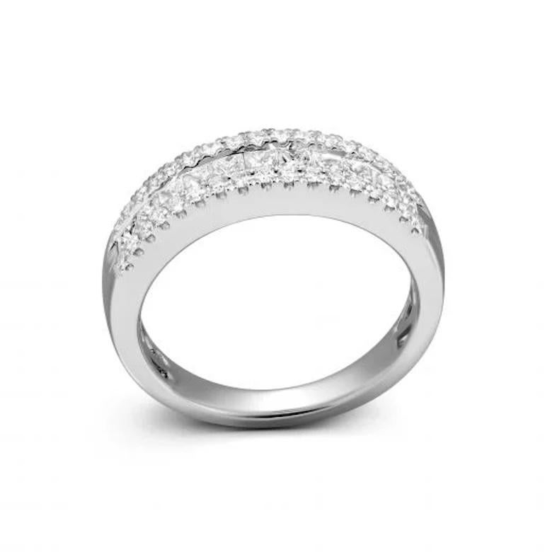 Classic Diamond 14K Gold Ring for Her In New Condition For Sale In Genève, GE
