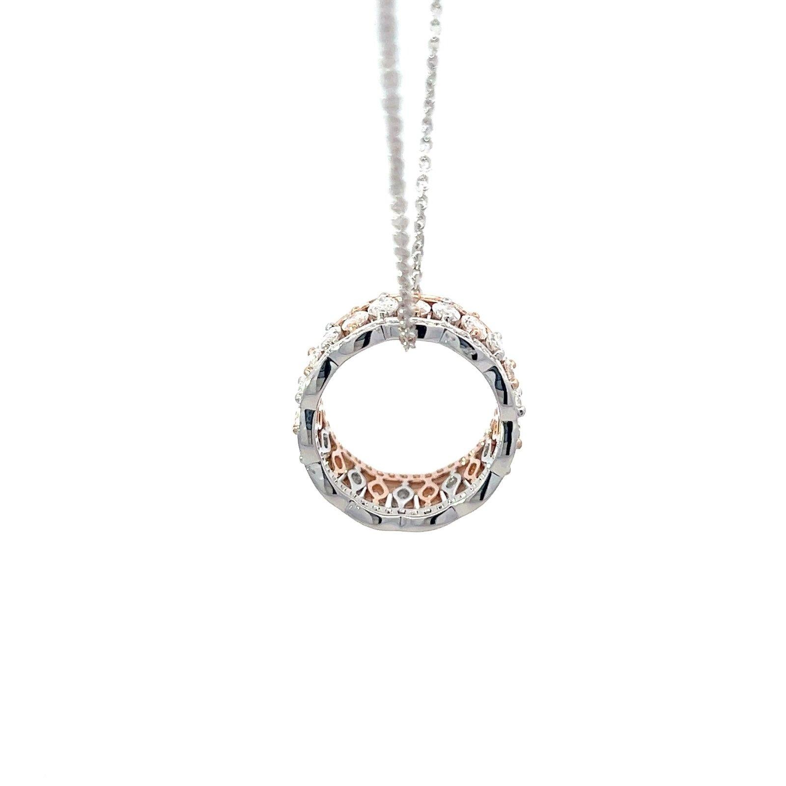 Collier classique en or jaune blanc 18K avec diamants Neuf - En vente à Genève, GE