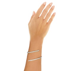 Rosior Diamond Bangle Bracelet set in White Gold