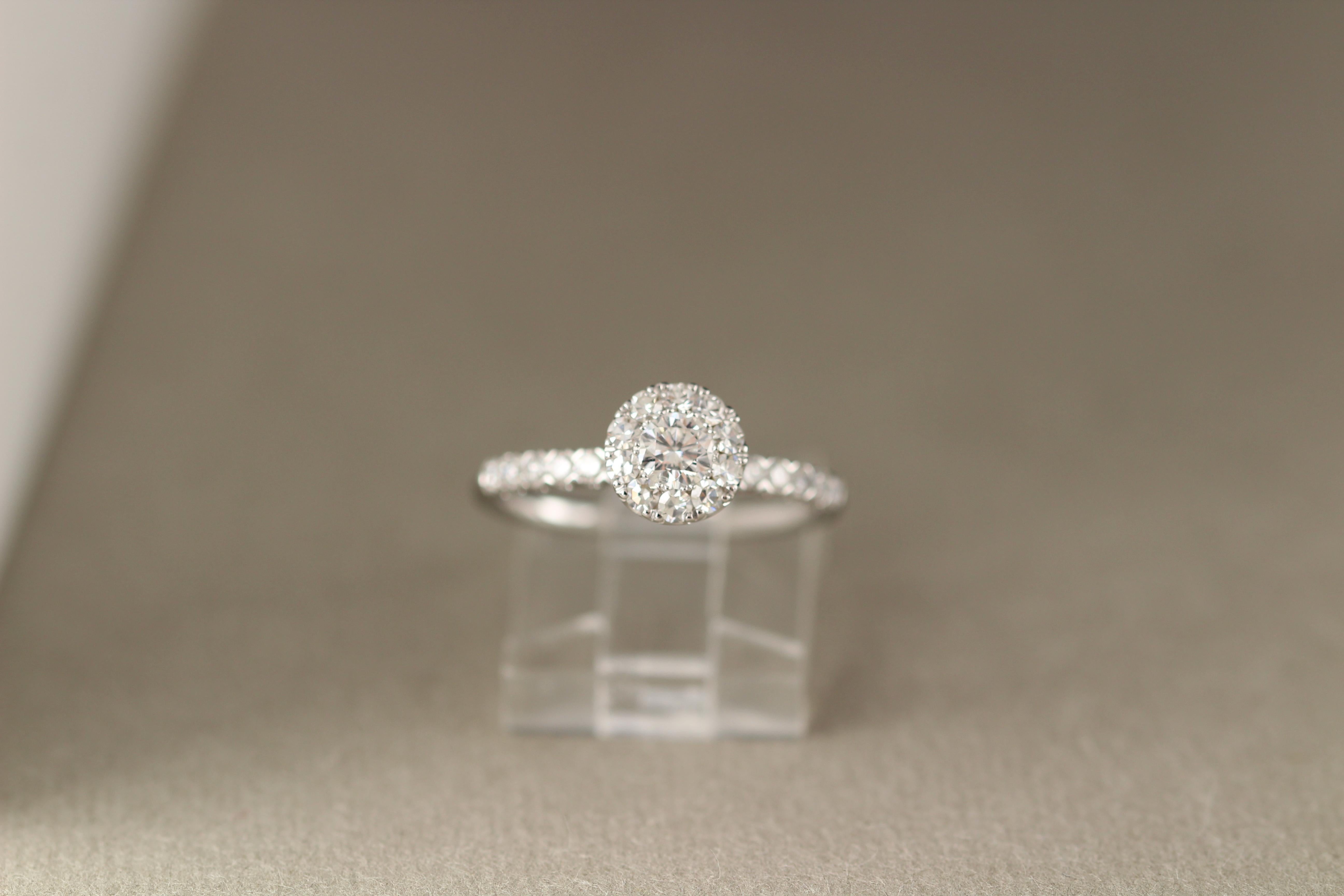 Classic Diamond Engagement Ring 18 Karat White Gold Cluster Diamond Ring For Sale 8