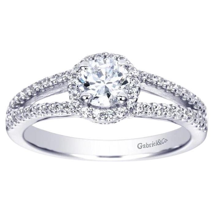 Classic Diamond Halo Engagement Ring with Split Shank For Sale