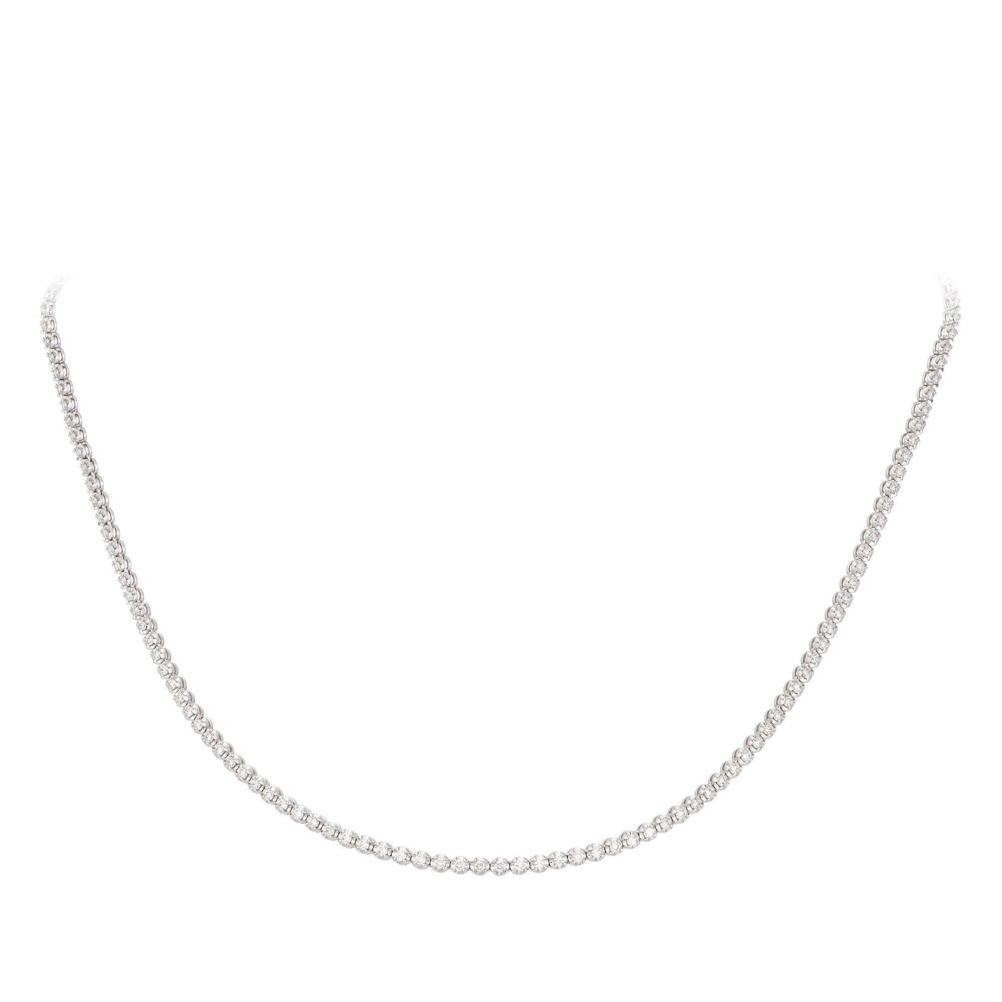 Taille ronde Collier classique en or blanc 18 carats avec diamants pour elle en vente