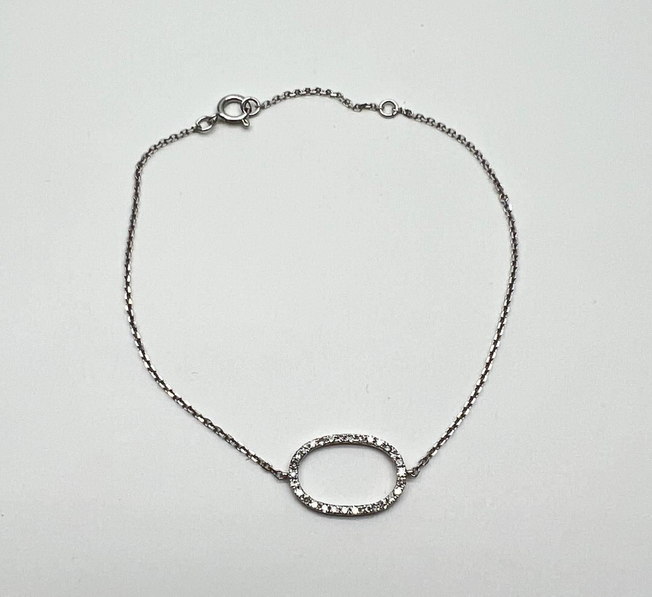 Classic Diamond Oval Shape Statement 14K White Gold Chain Minimalistic Bracelet In Excellent Condition For Sale In Oakton, VA
