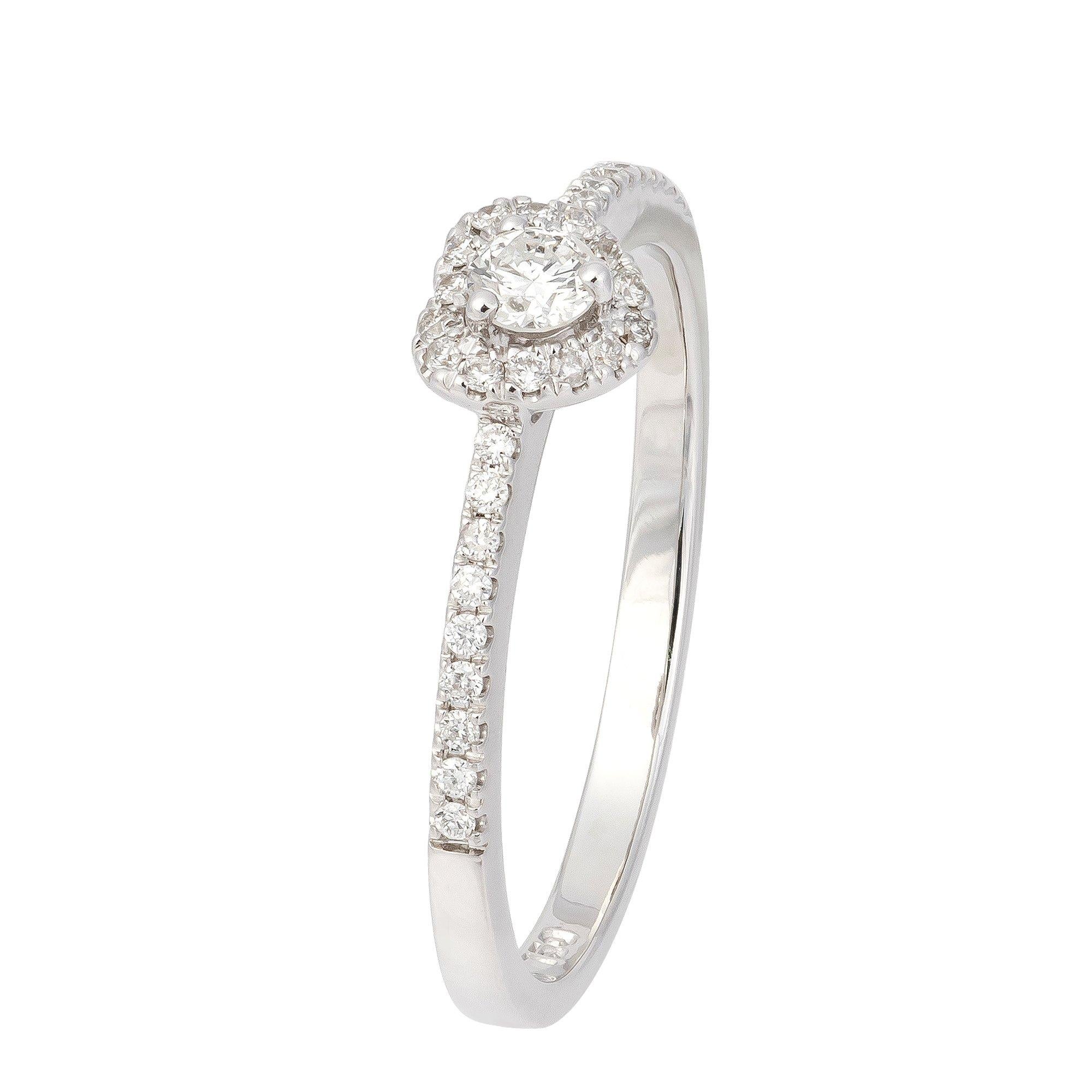 Round Cut Classic Diamond Ring 18k White Gold for Her For Sale
