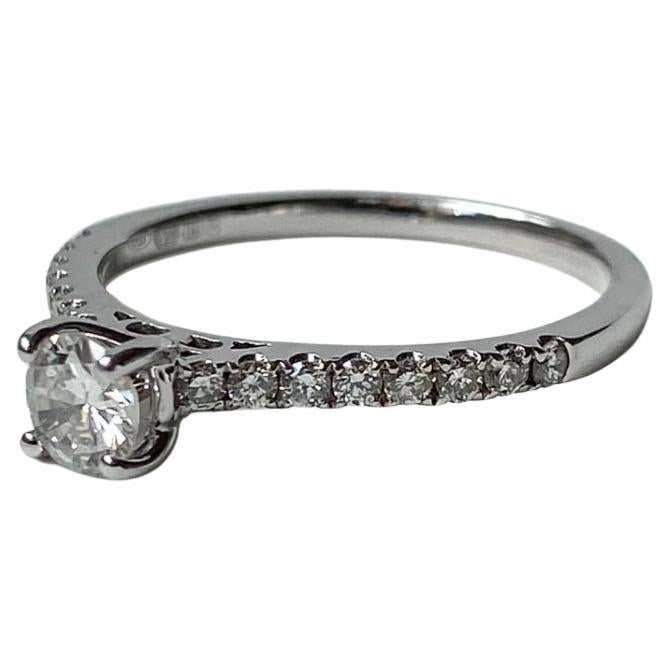 Classic Diamond Solitaire Ring with Diamond Shoulders 18k White Gold 0.50ct For Sale