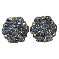 Classic Diamond Stud Earrings 1.37 Carats VS E-G in 18K Yellow Gold
