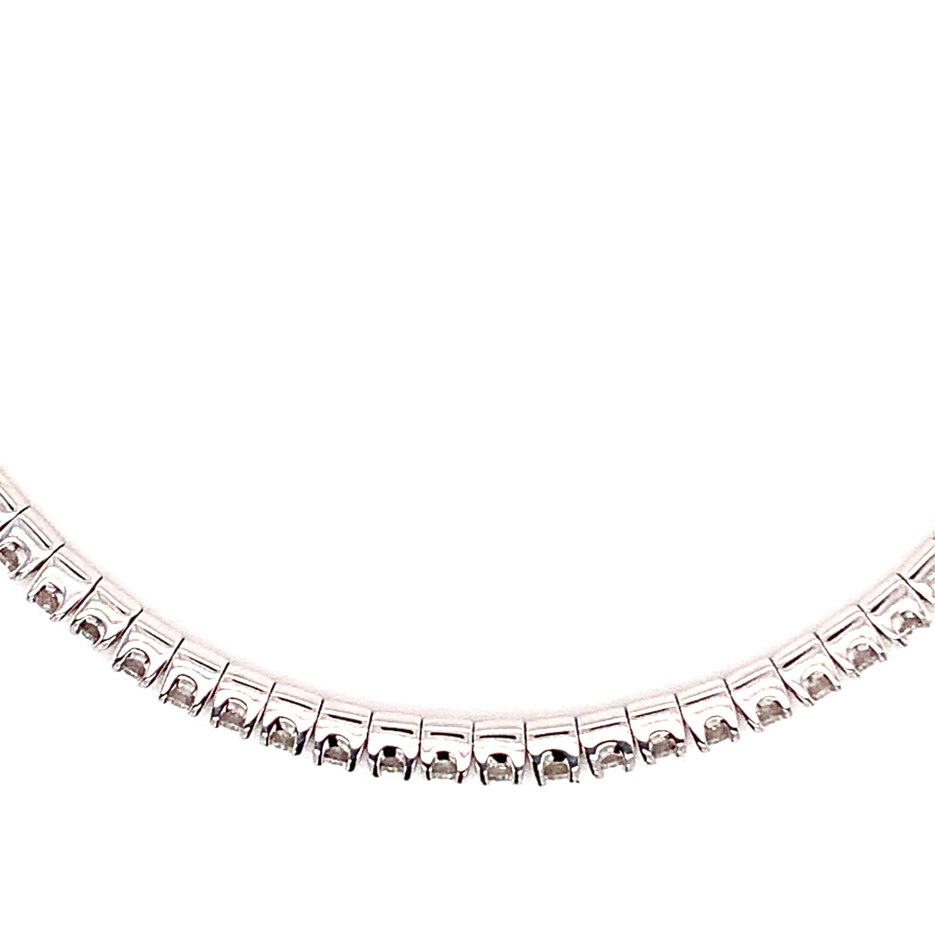 Classic Diamant-Tennisarmband dehnbar Stretch 18k Weißgold (Rundschliff) im Angebot